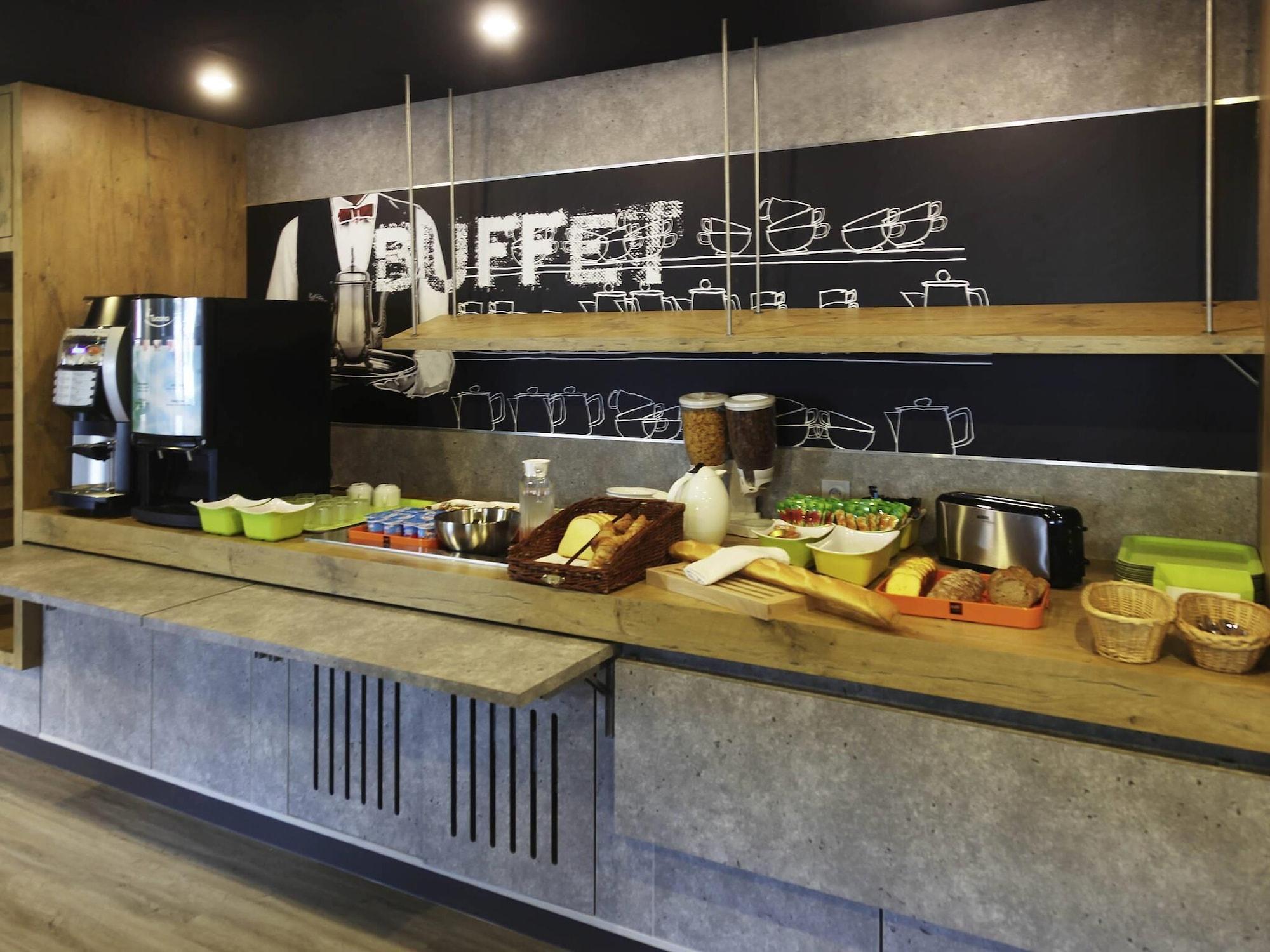 Varios ibis budget Nantes Sainte-Luce - Hôtel Rénové