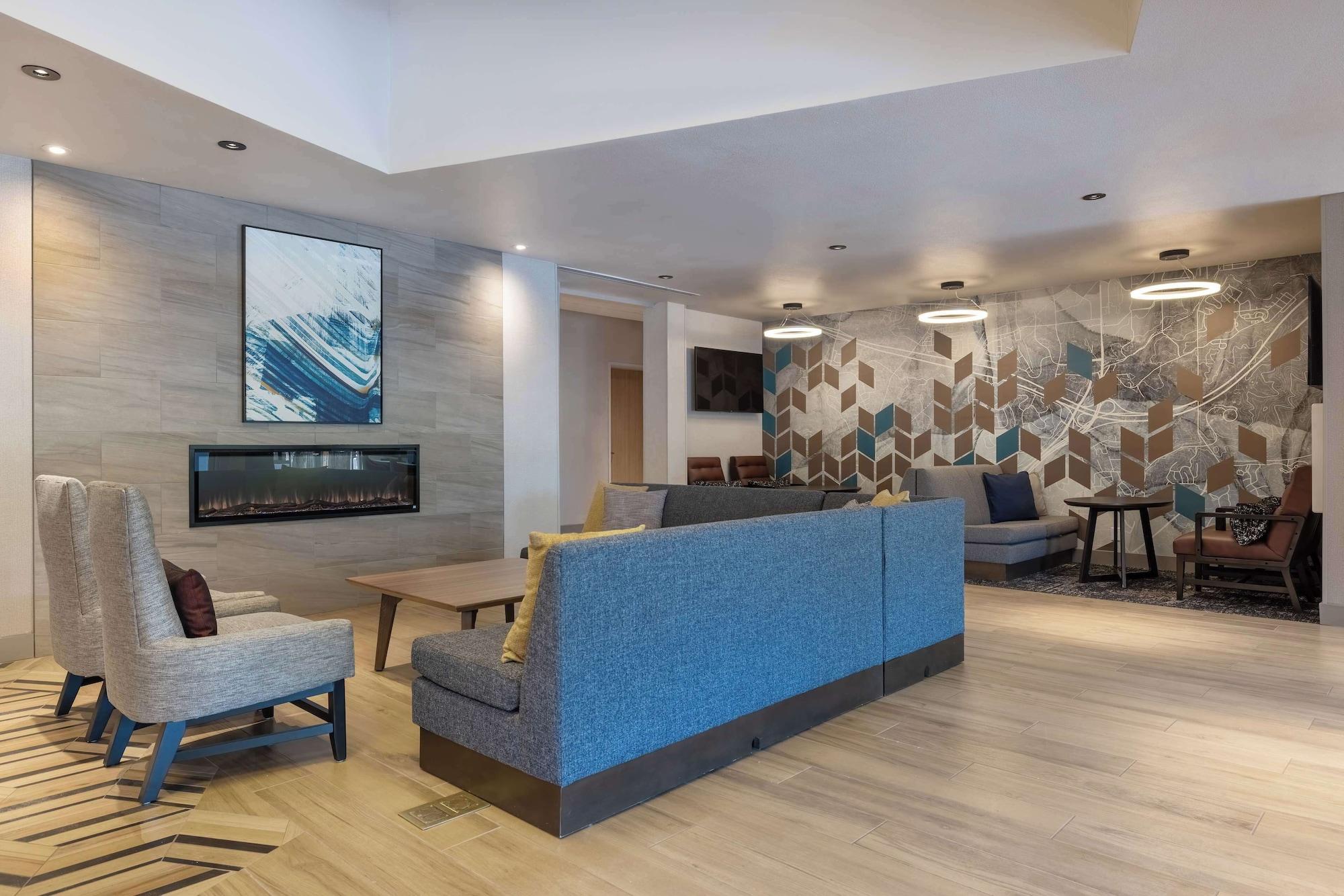 Vista Lobby Hyatt Place Flagstaff