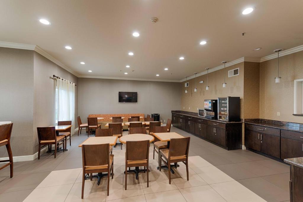 Restaurant Best Western Plus Delta Inn & Suites