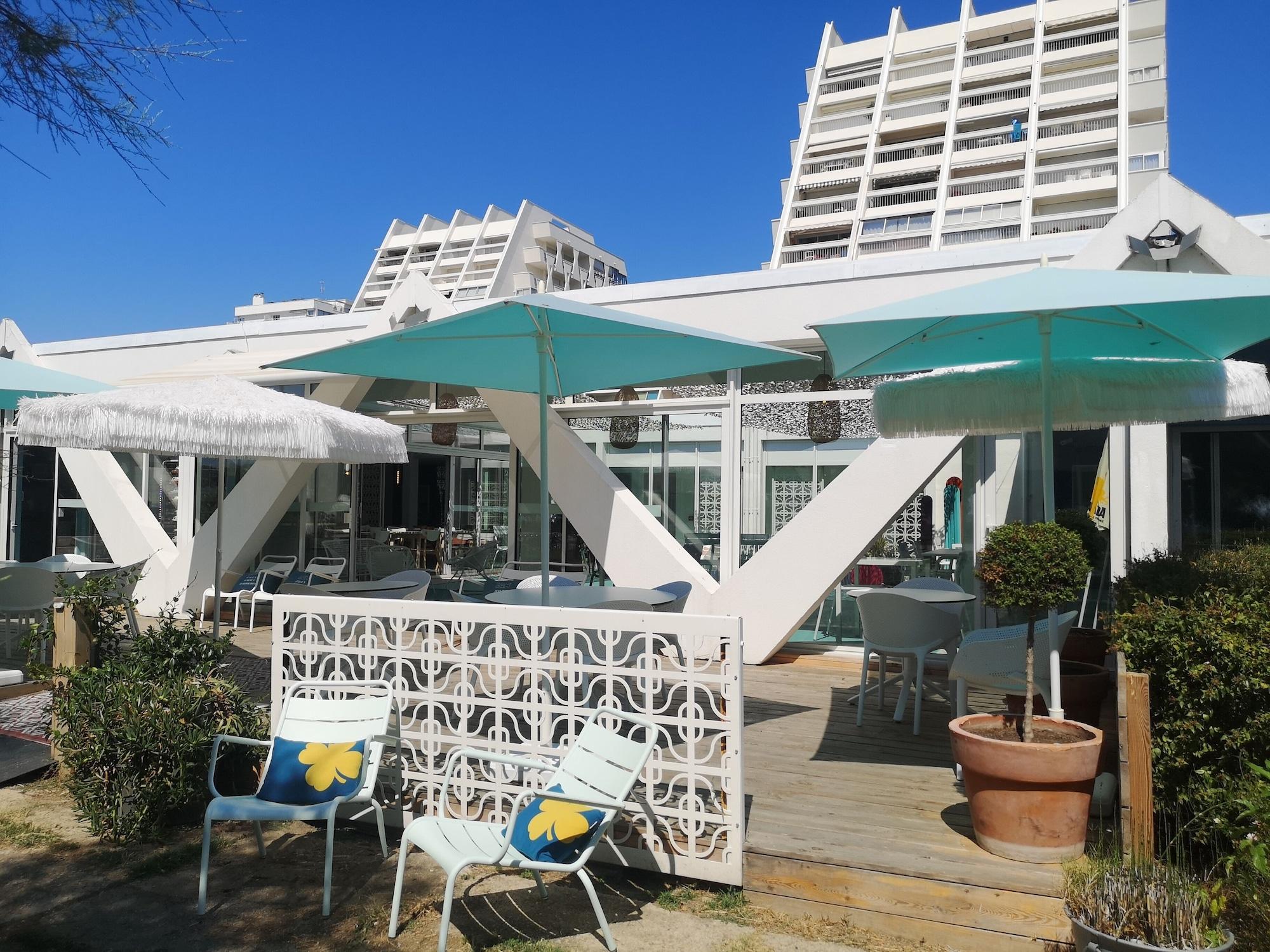 Vista Exterior Hotel Saint Clair