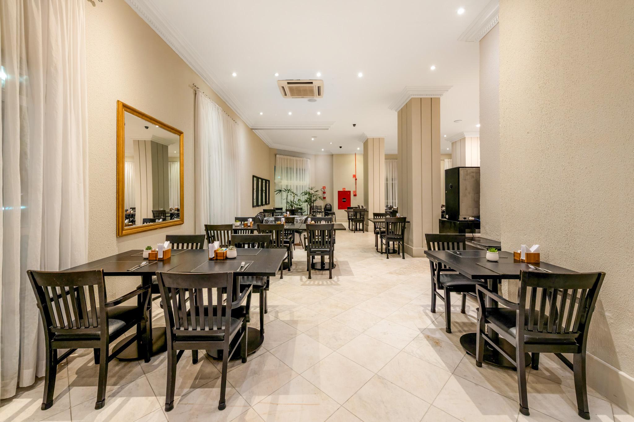 Restaurant Rockefeller by Slaviero Hotéis