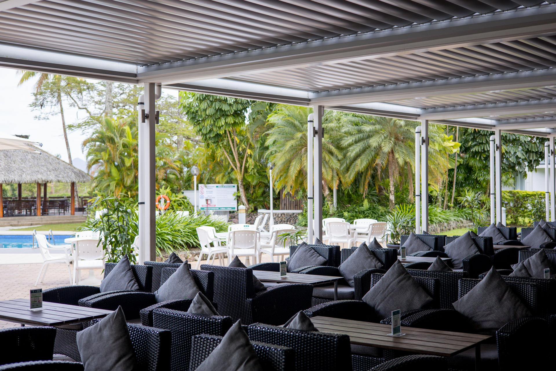 Vista Lobby Holiday Inn Suva by IHG