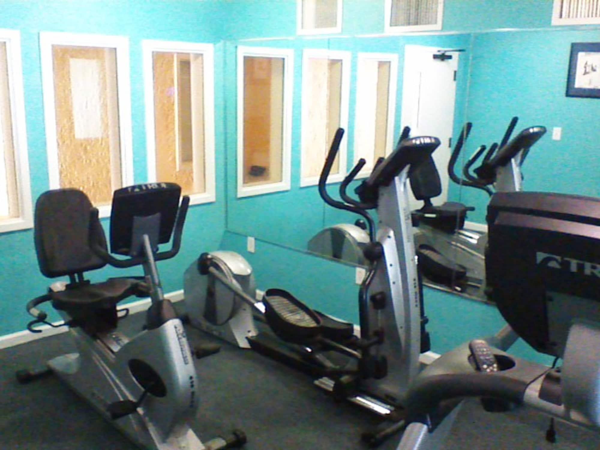 Gimnasio Shore Crest Oceanfront 2 Bdrm 102