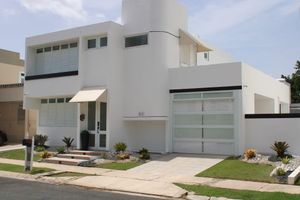 Alquiler Vacacional - Family-Friendly Oasis in Gated Community, Fast Wi-Fi, Pickleball, Free Parking!