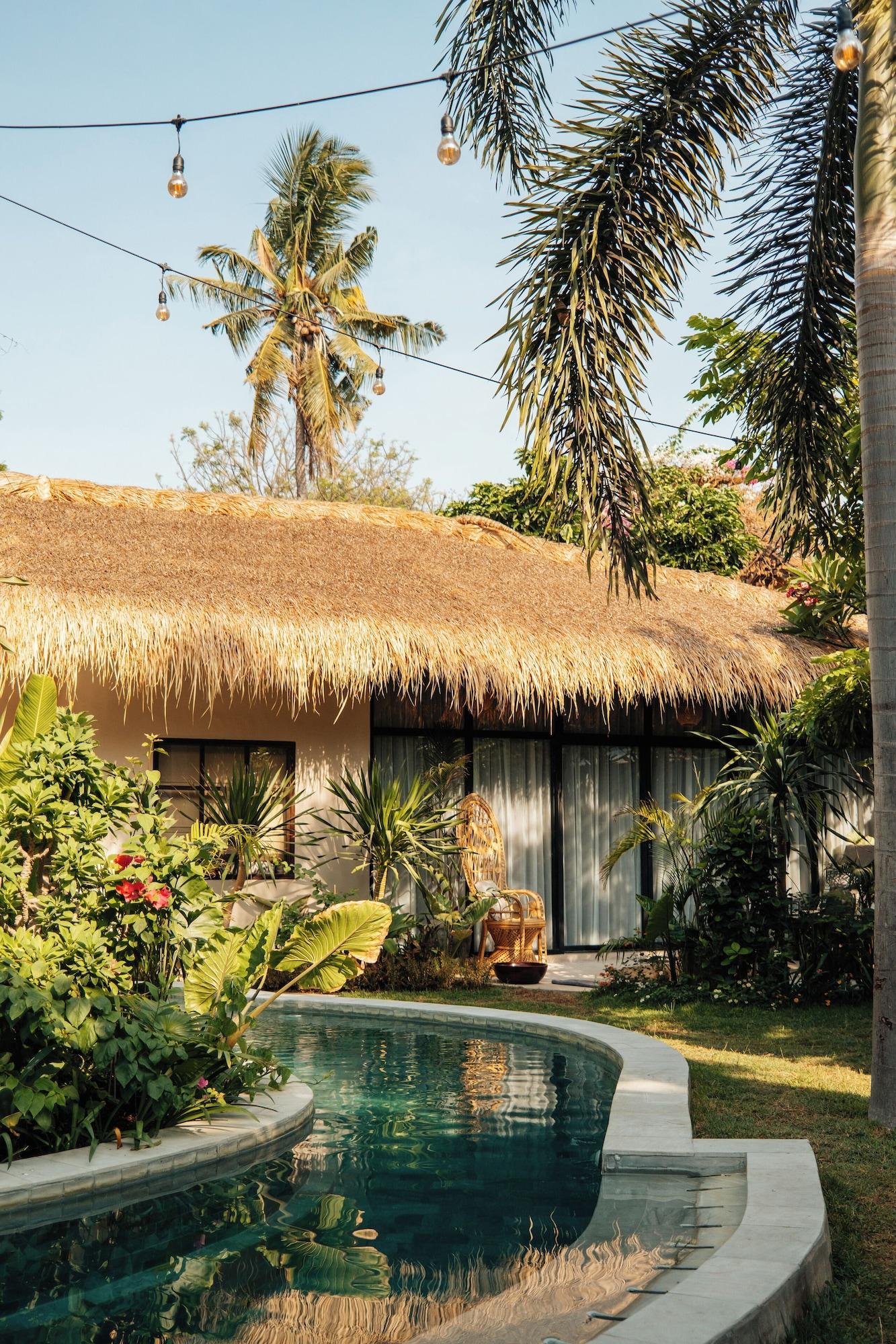 Vista Exterior Hani Hideaway