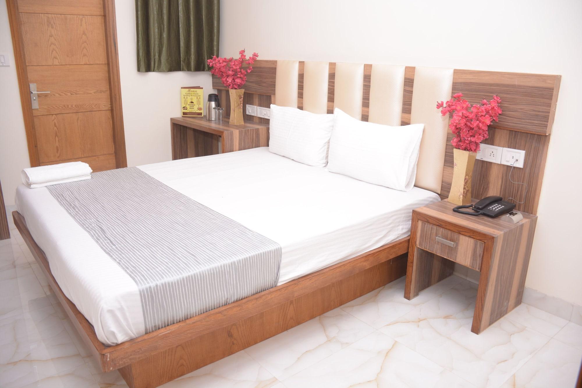 Equipamiento de Habitación Hotel Golden Oasis Delhi