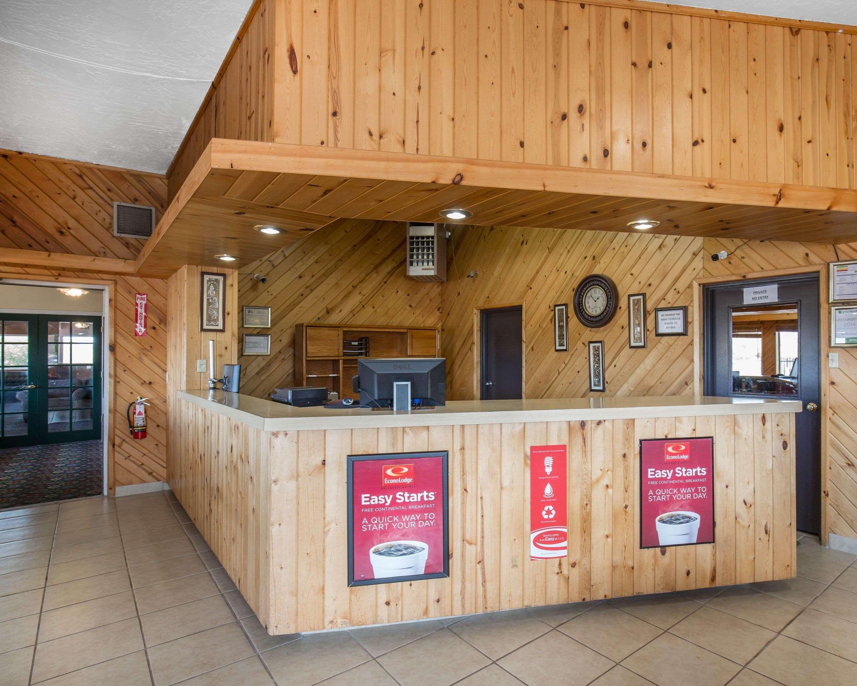 Vista Lobby Econo Lodge Salina Scenic Route 89 & I-70