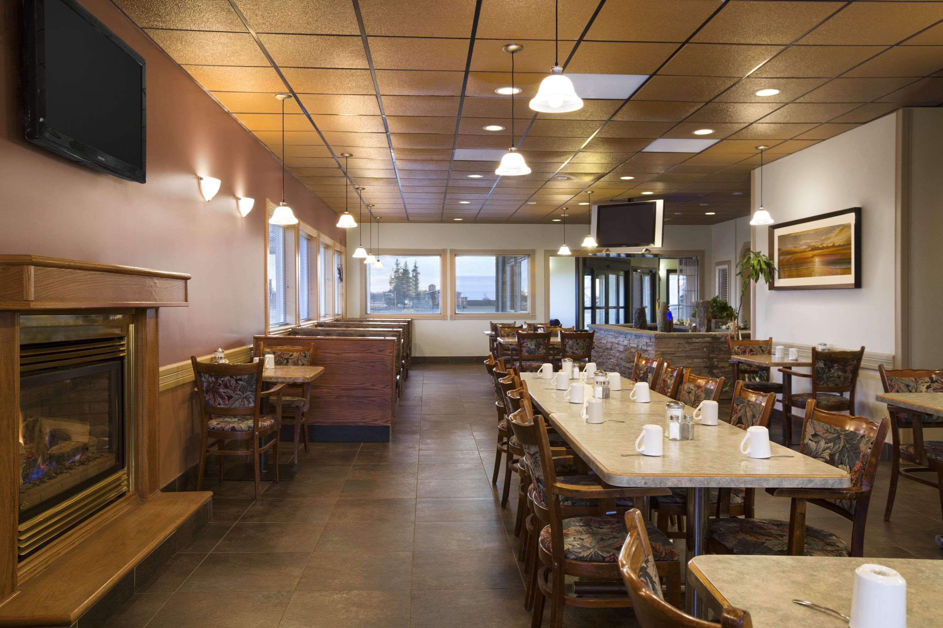 Restaurant Days Inn by Wyndham High Level