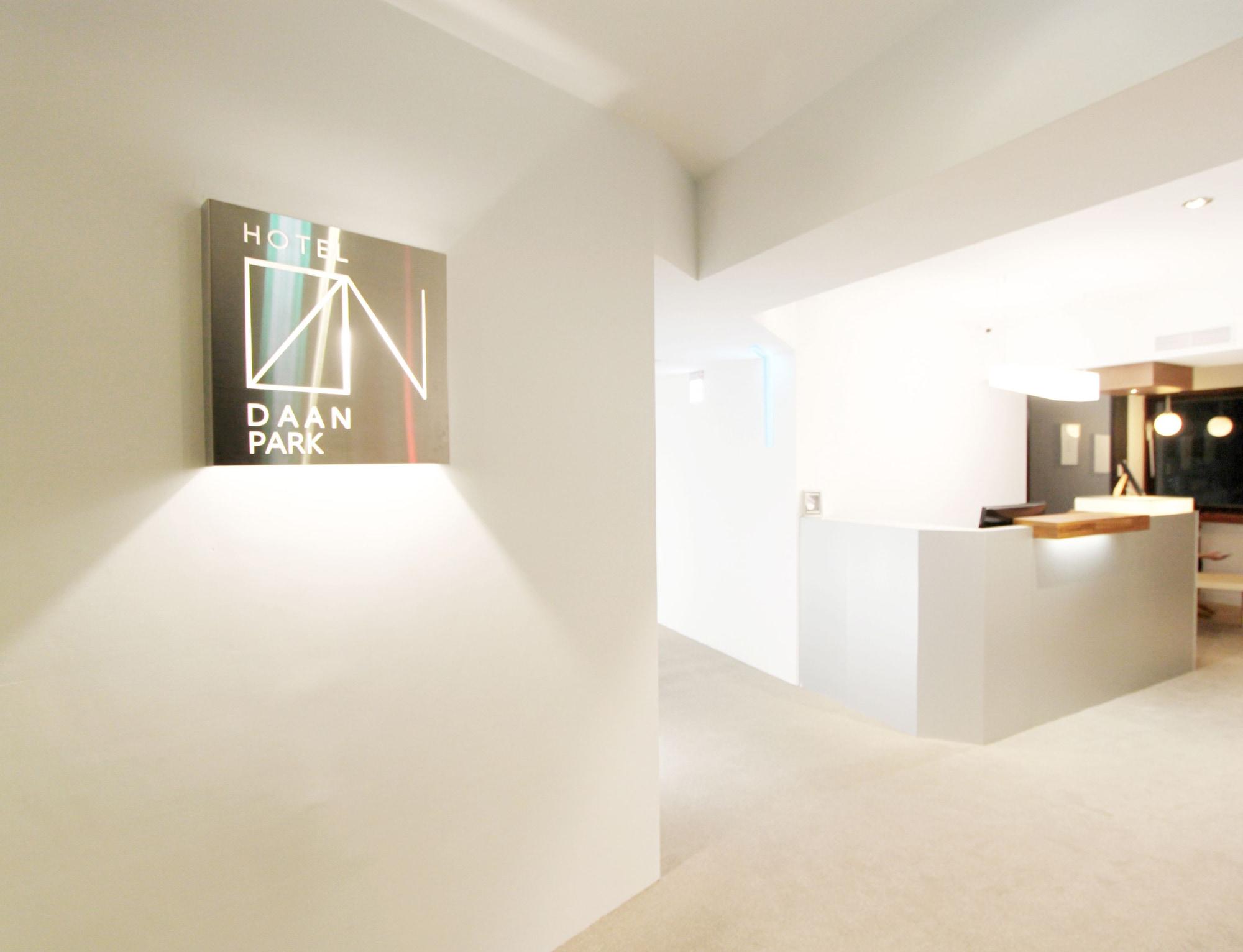 Varios Daan Park Hotel - Hostel