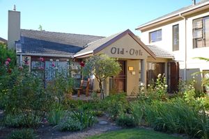 Alojamiento - Old Oak Guest House