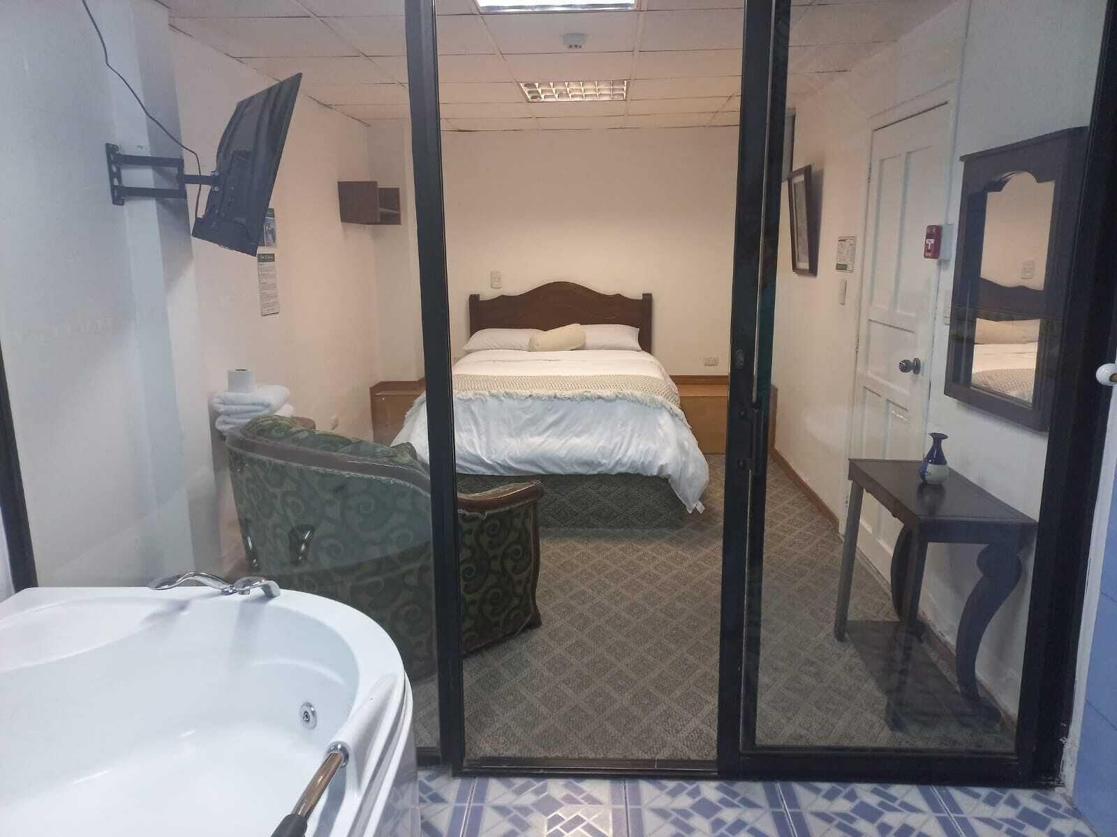 Varios Hotel El Geranio