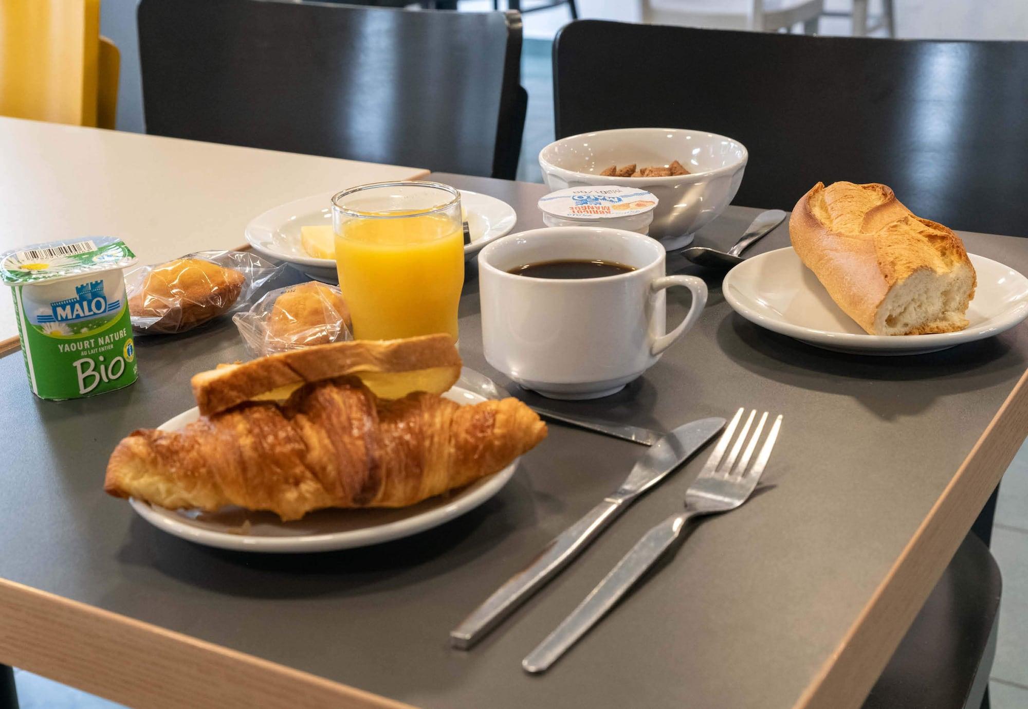 Restaurant B&B HOTEL Dieppe