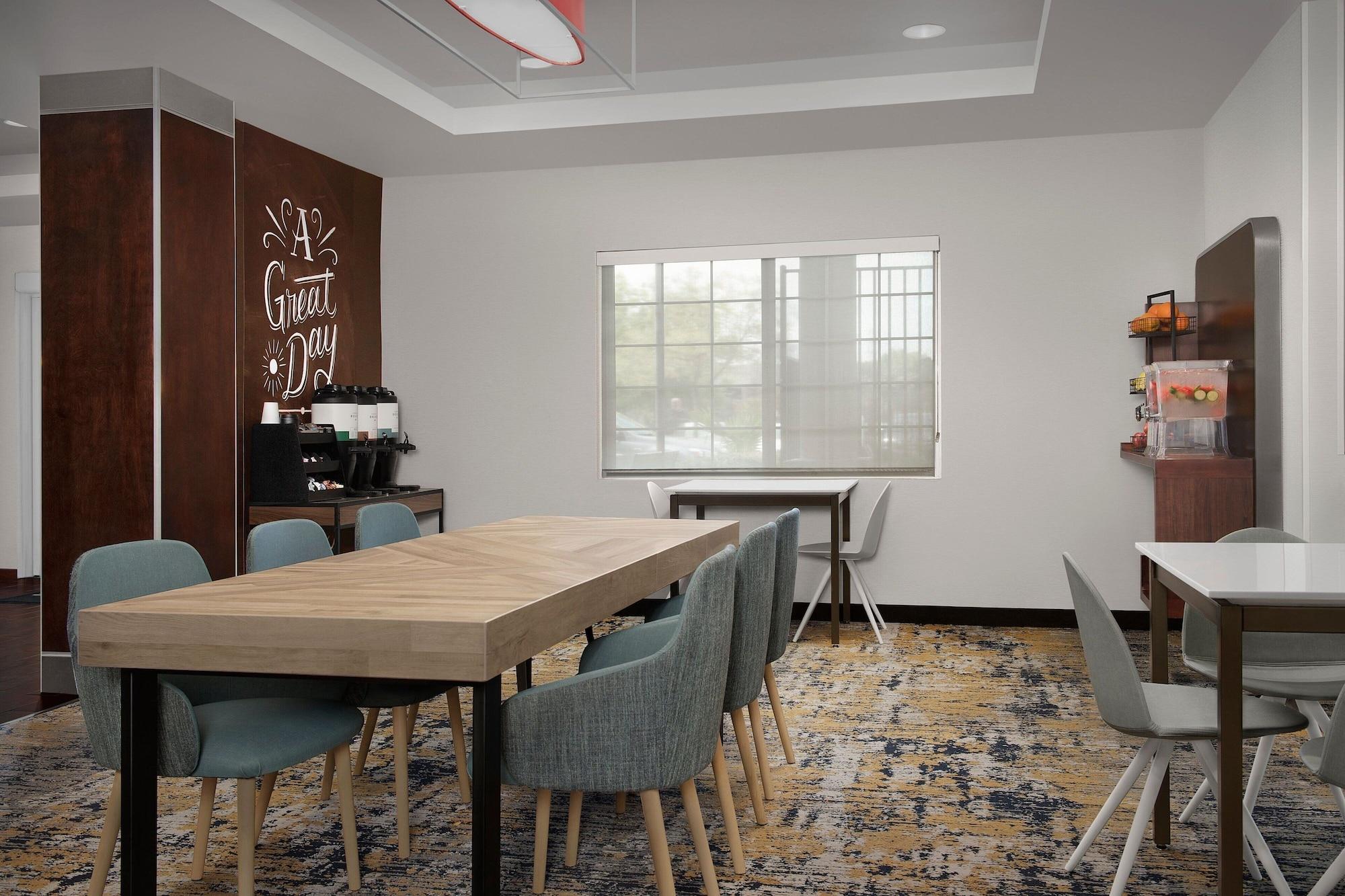 Restaurant TownePlace Suites by Marriott Sacramento Cal Expo