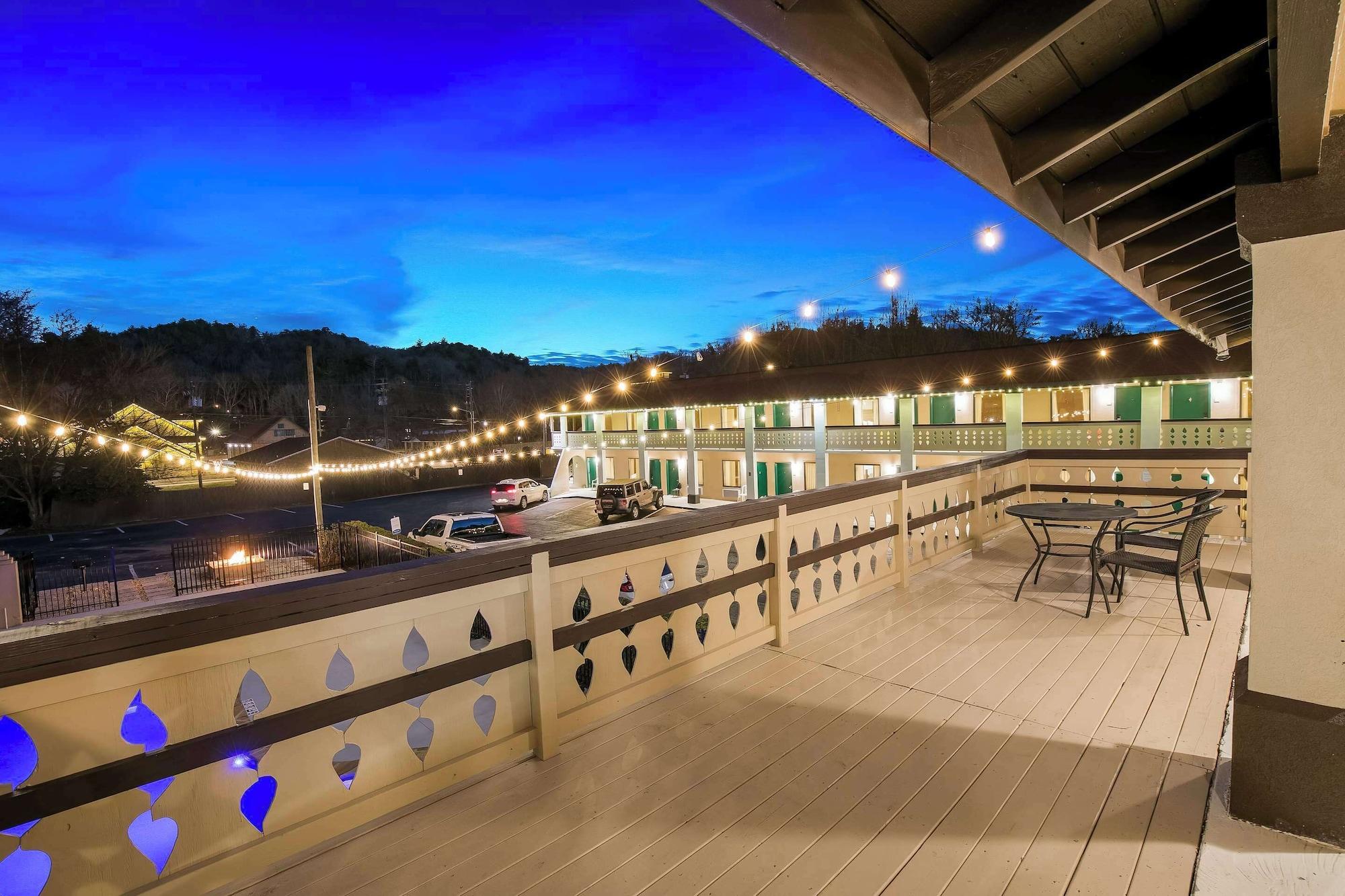 Vista Exterior Quality Inn Downtown Helen