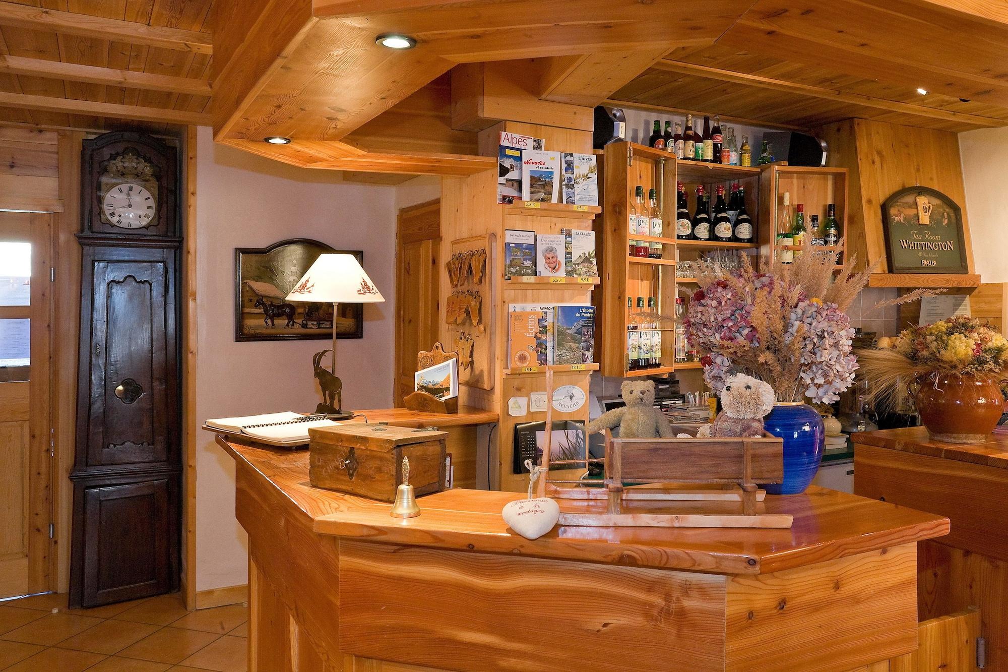 Vista Lobby Le Chalet d'en Hô