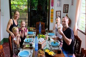 Actividad - Clase de cocina con visita a Wat Pra Kaew, Wat Pra Sinha, Singha Park