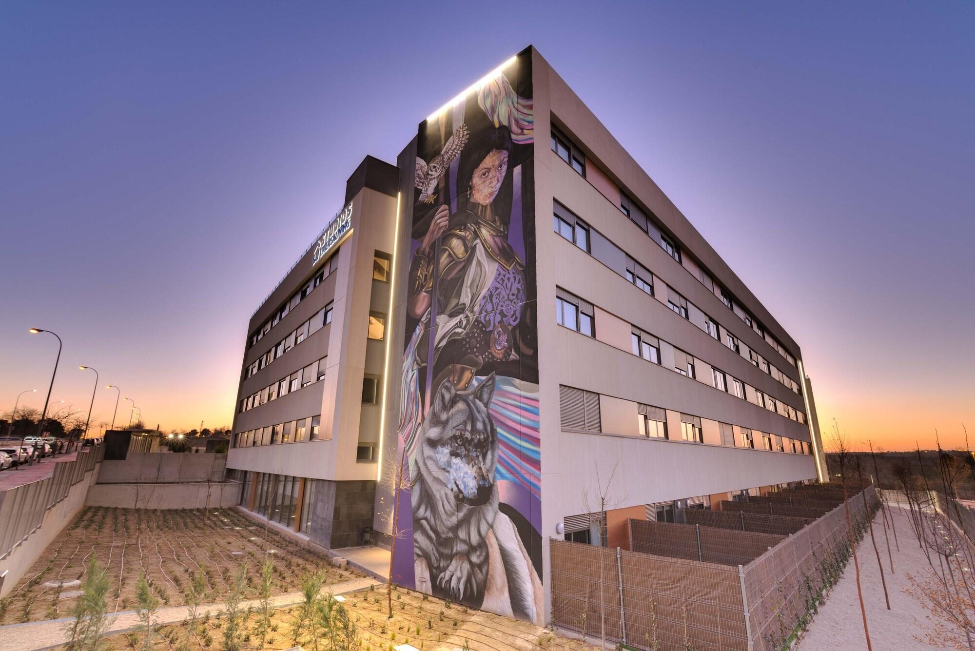 Vista Exterior Livensa Living Studios Madrid Alcobendas