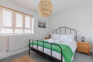 Alquiler Vacacional - Spacious 3BD Flat, Close to Tube - Fulham!