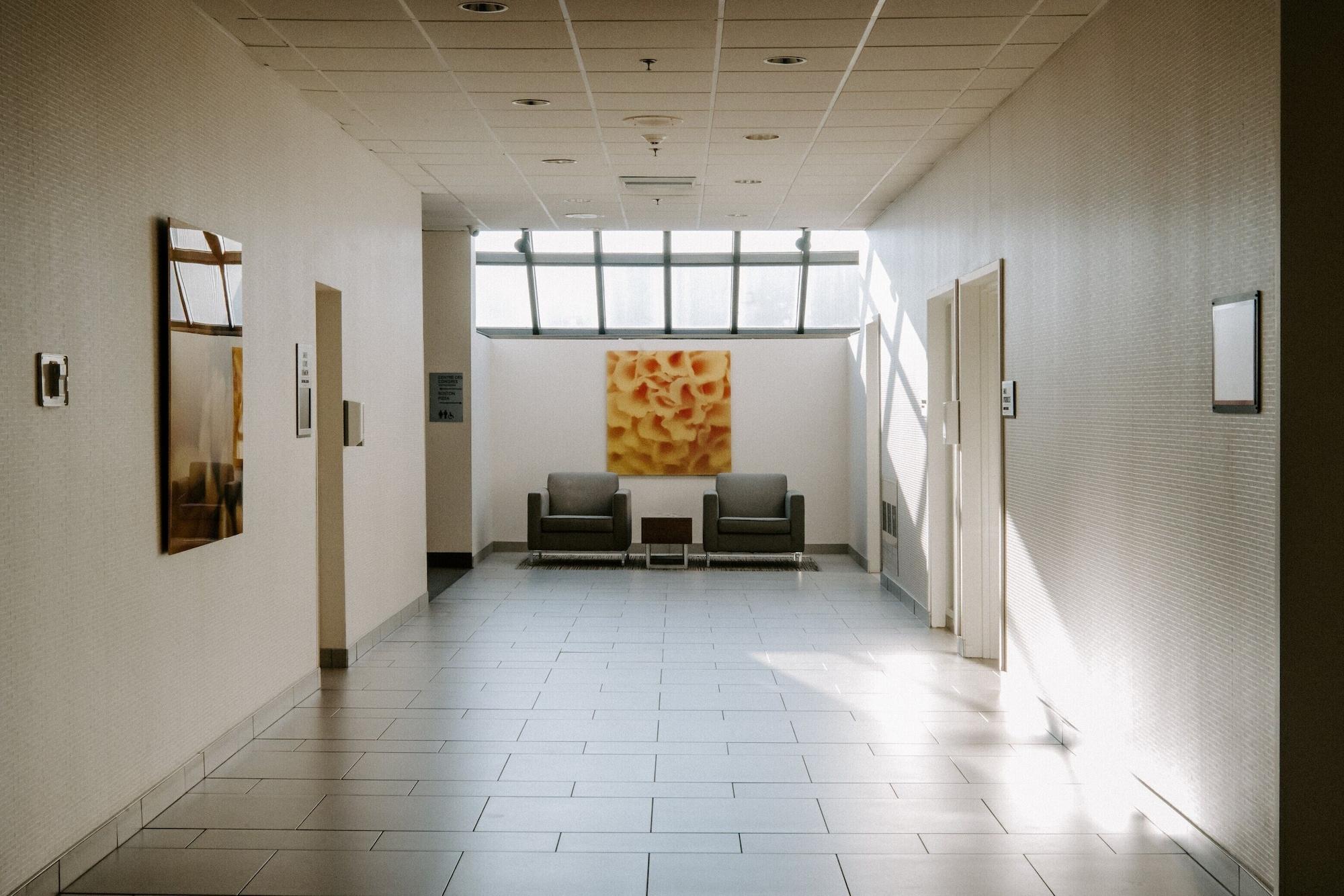 Vista Lobby Delta Hotels by Marriott Saguenay Conference Centre