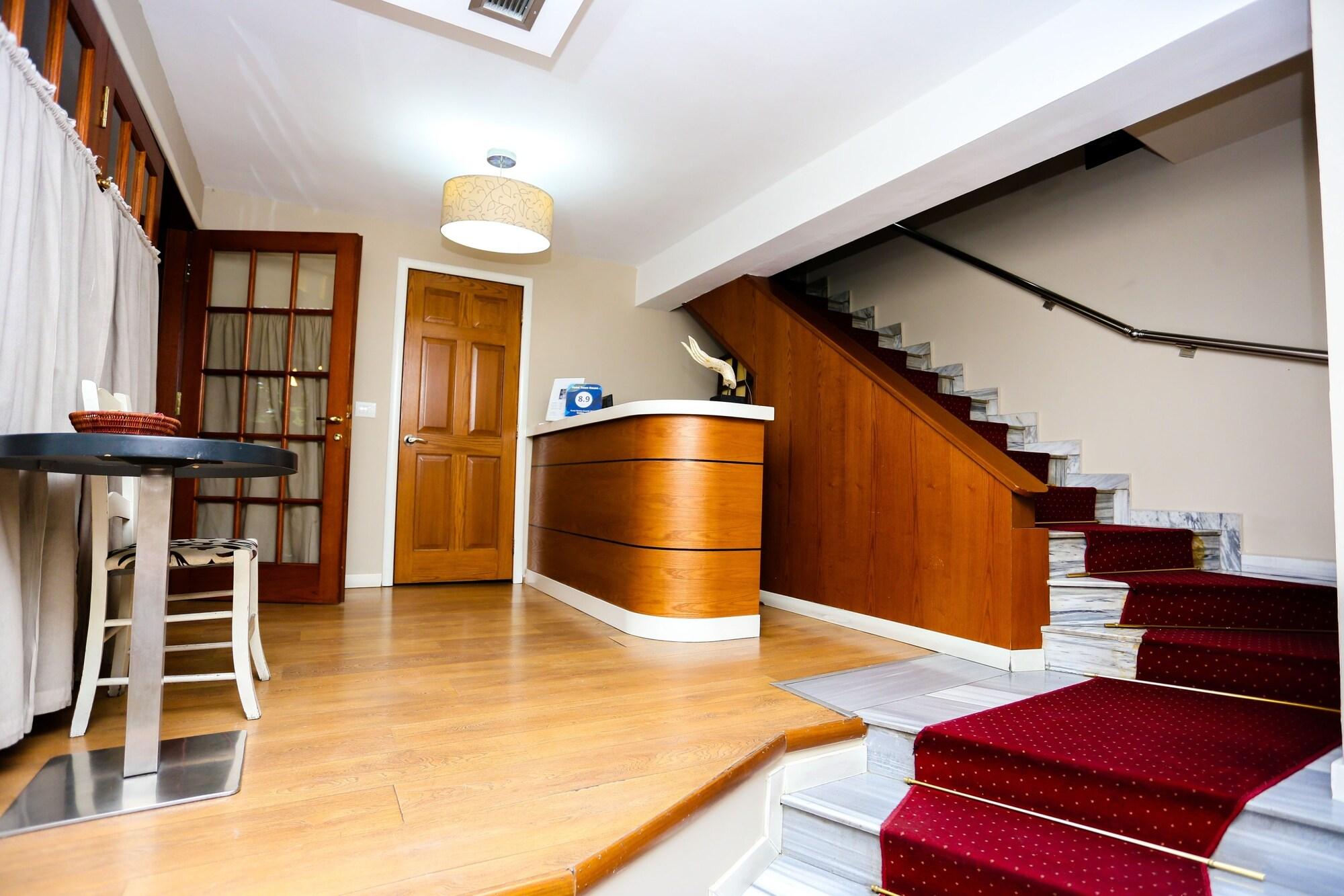 Vista Lobby Hotel Town House