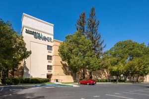 Alojamiento - Sonesta Select San Jose Airport