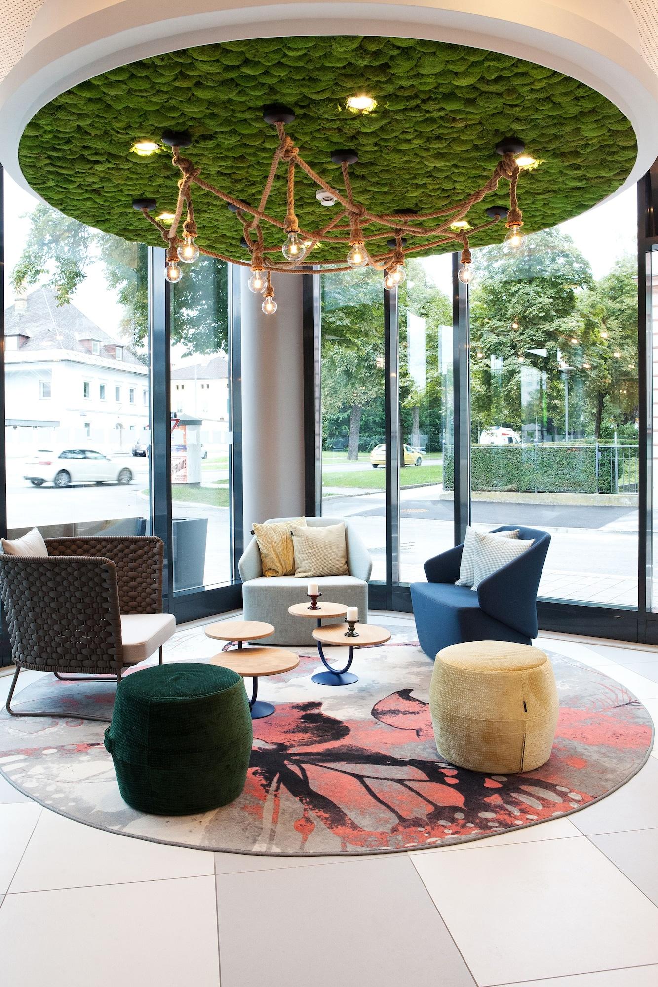 Vista Lobby ibis Styles Klagenfurt am Woerthersee