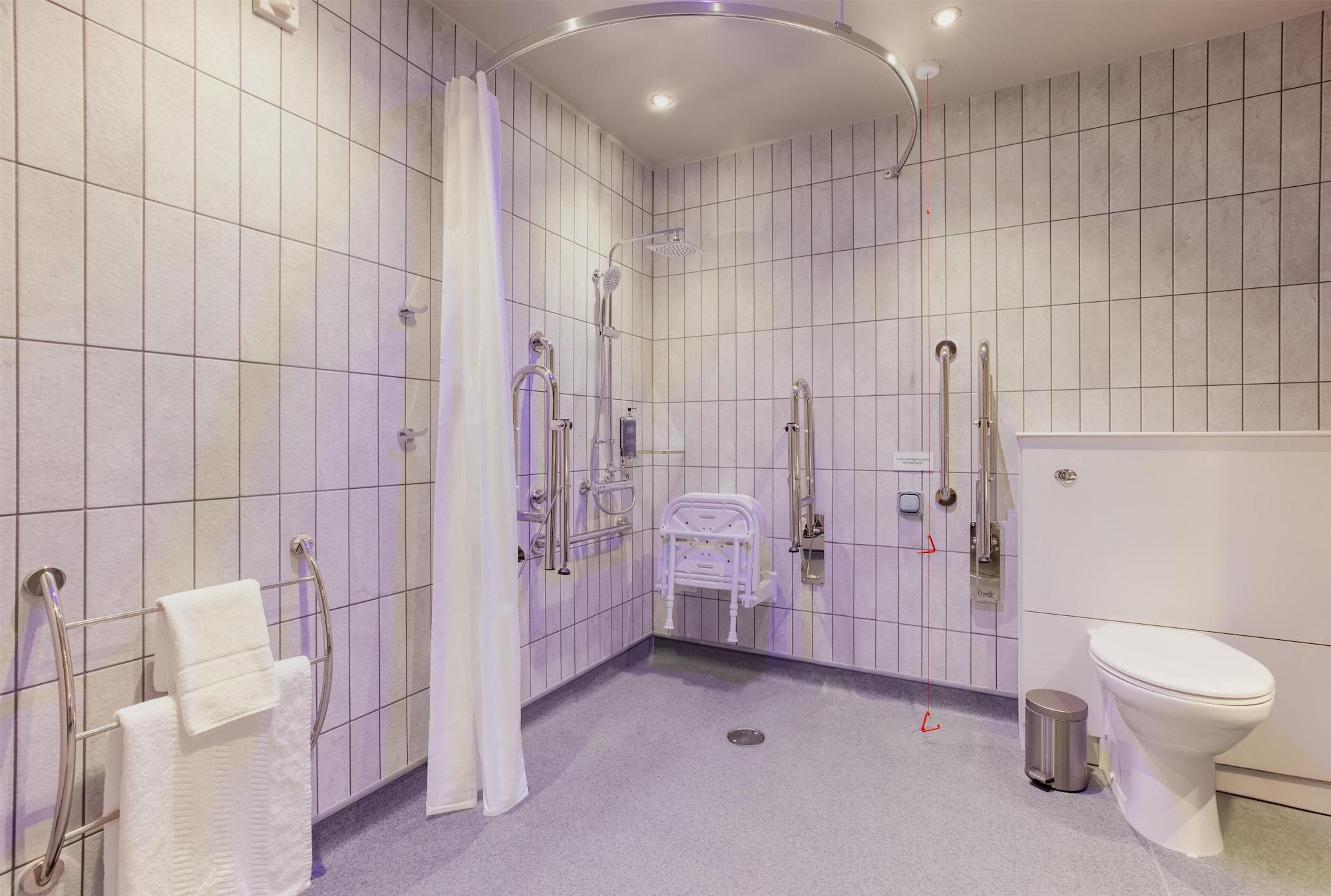 Equipamiento de Habitación Premier Inn Manchester City Centre - Northern Quarter