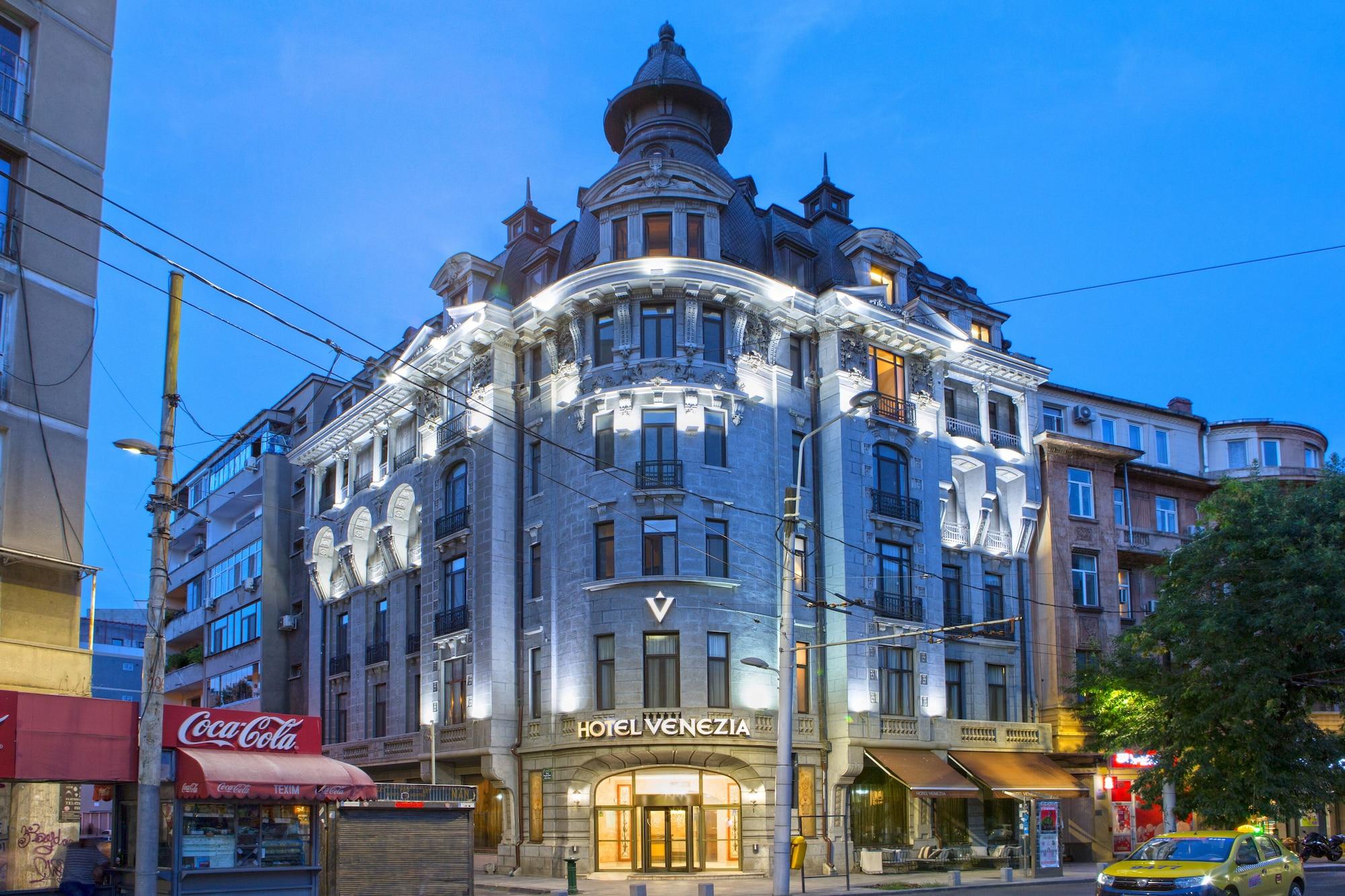 Vista Exterior Hotel Venezia by ZEUS International