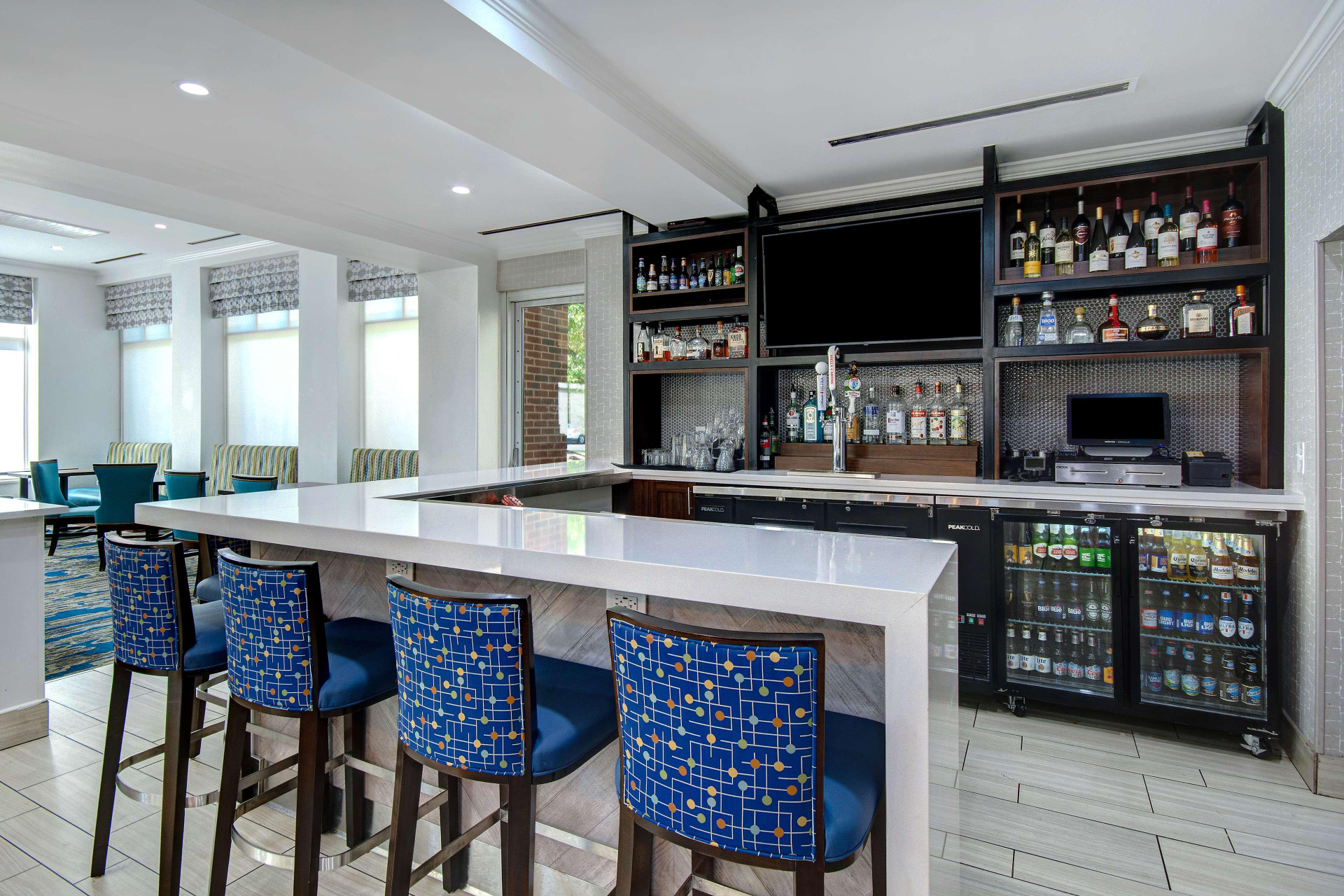 Bar/Salón Hilton Garden Inn Detroit Metro Airport