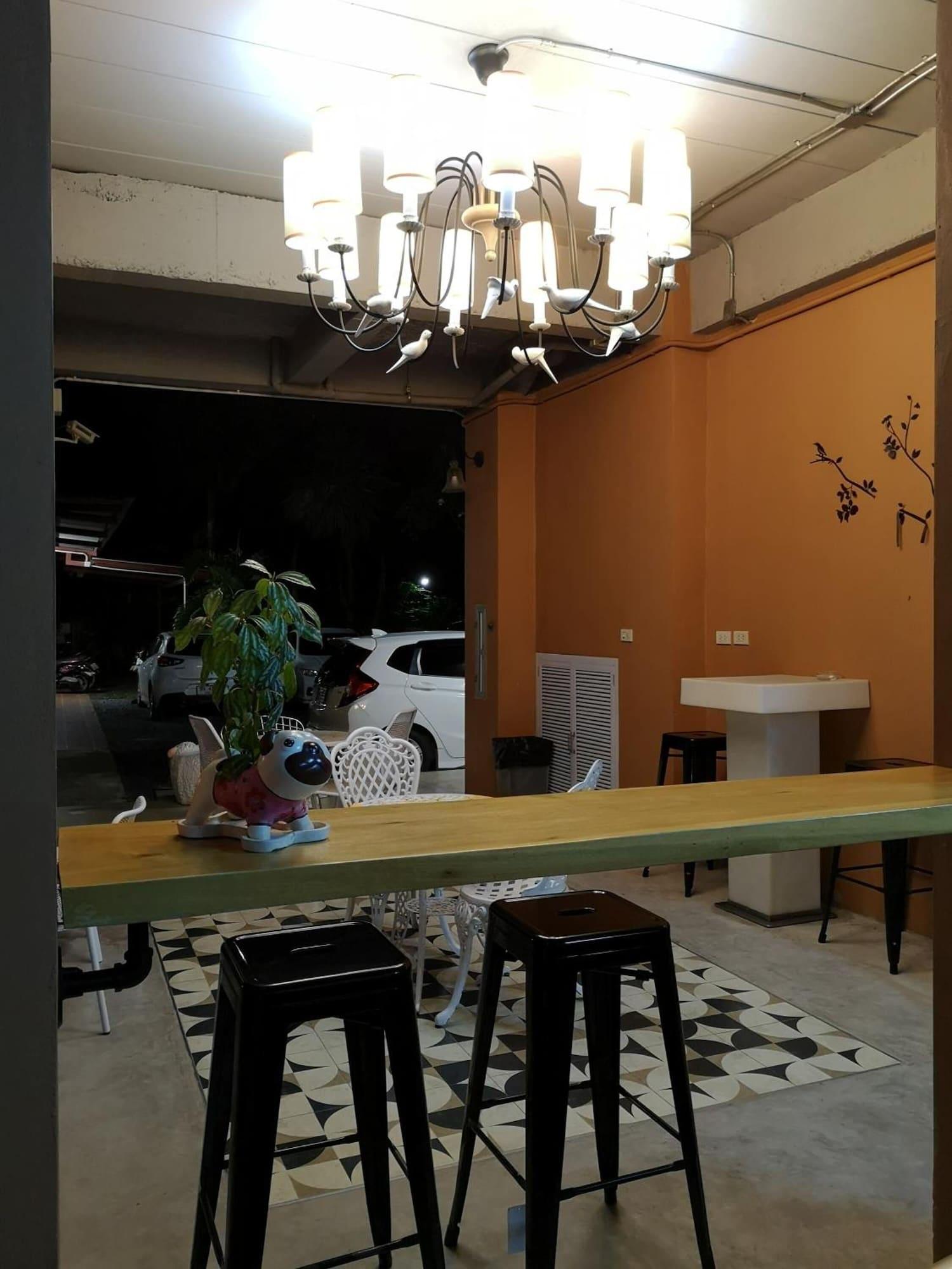 Equipamiento de Habitación Papangkorn House