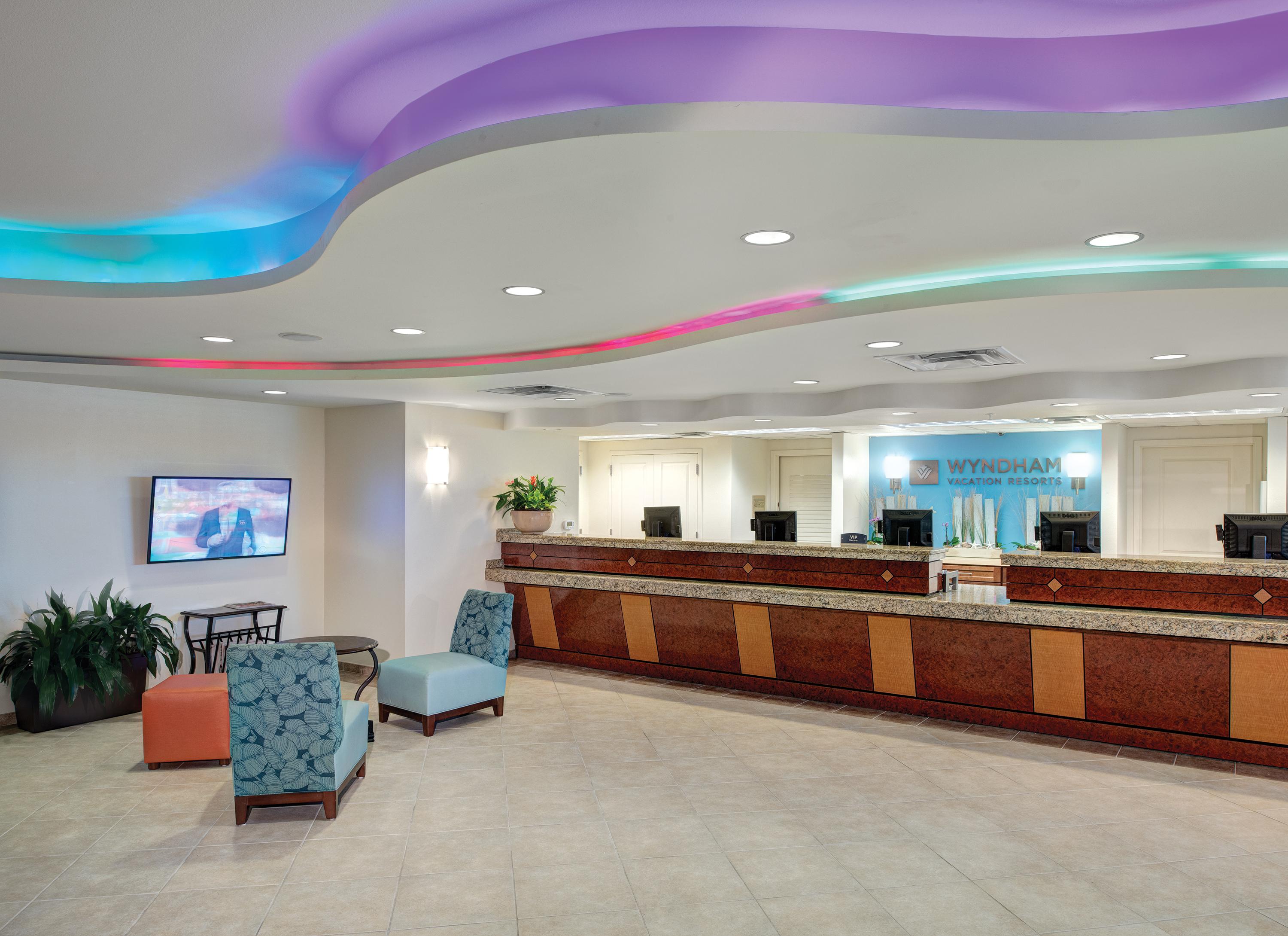 Vista Lobby Club Wyndham Towers on the Grove