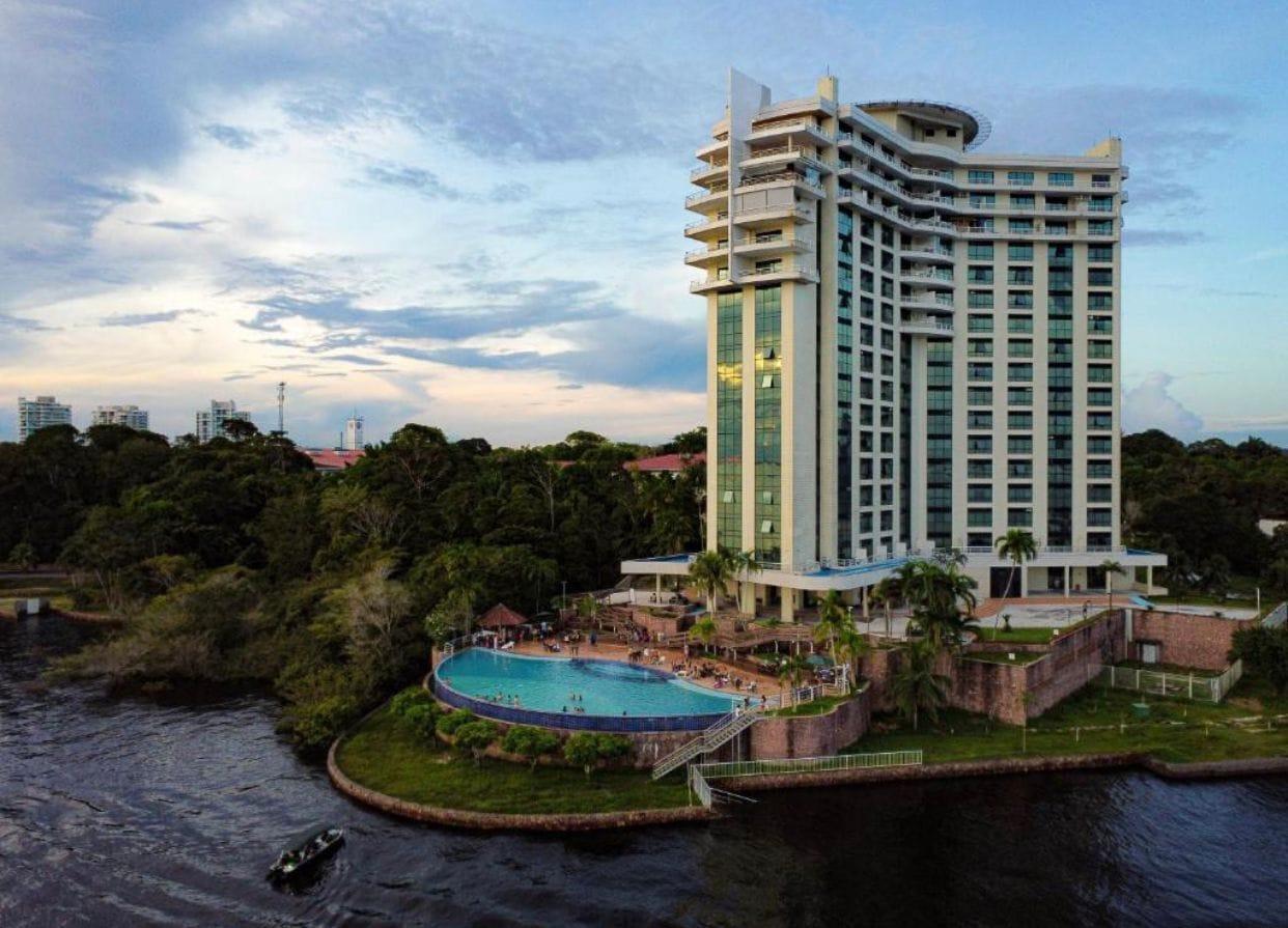 Vista Exterior Tropical Executive Hotel - FLAT