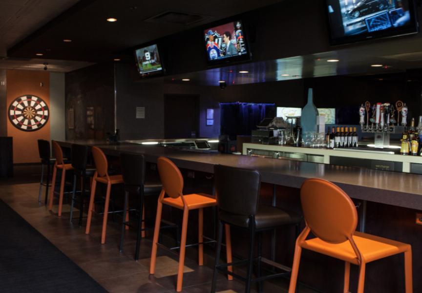 Restaurant Oasis at Gold Spike