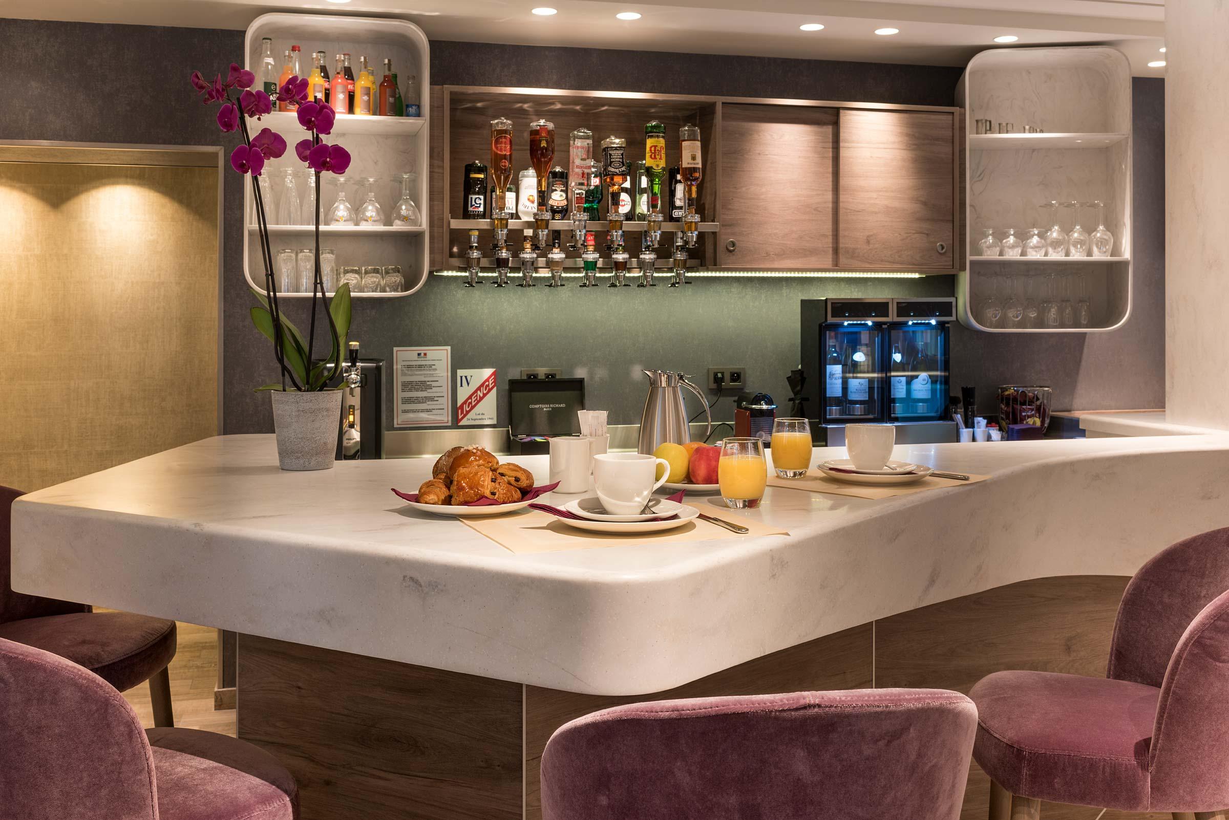 Bar/Salón Hotel Le Magellan