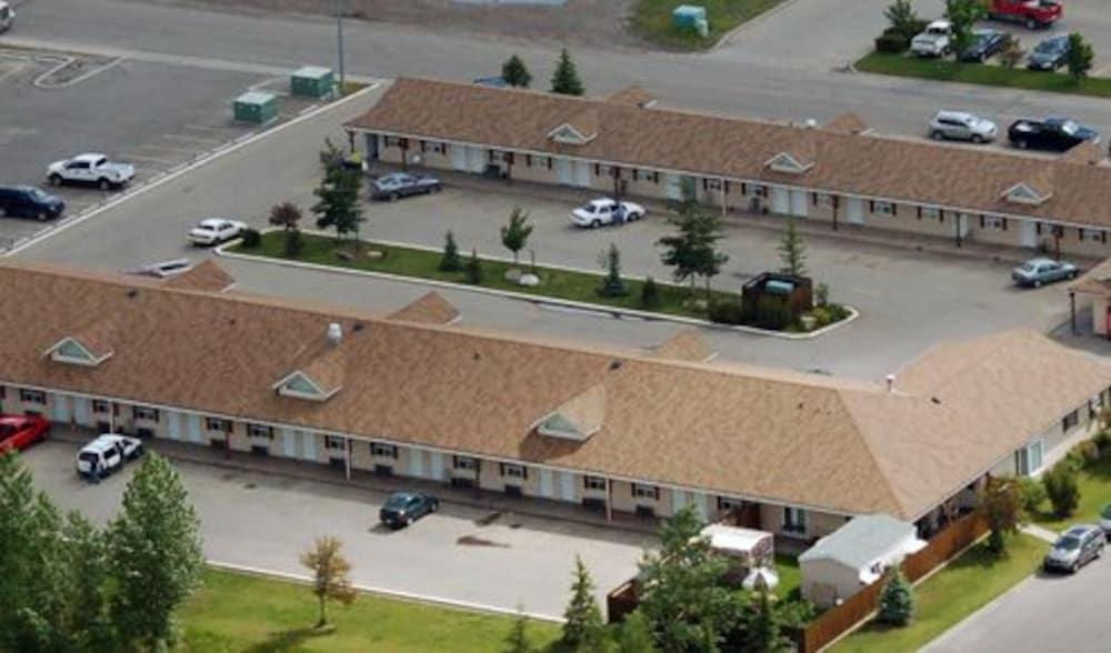 Varios Bow River Inn