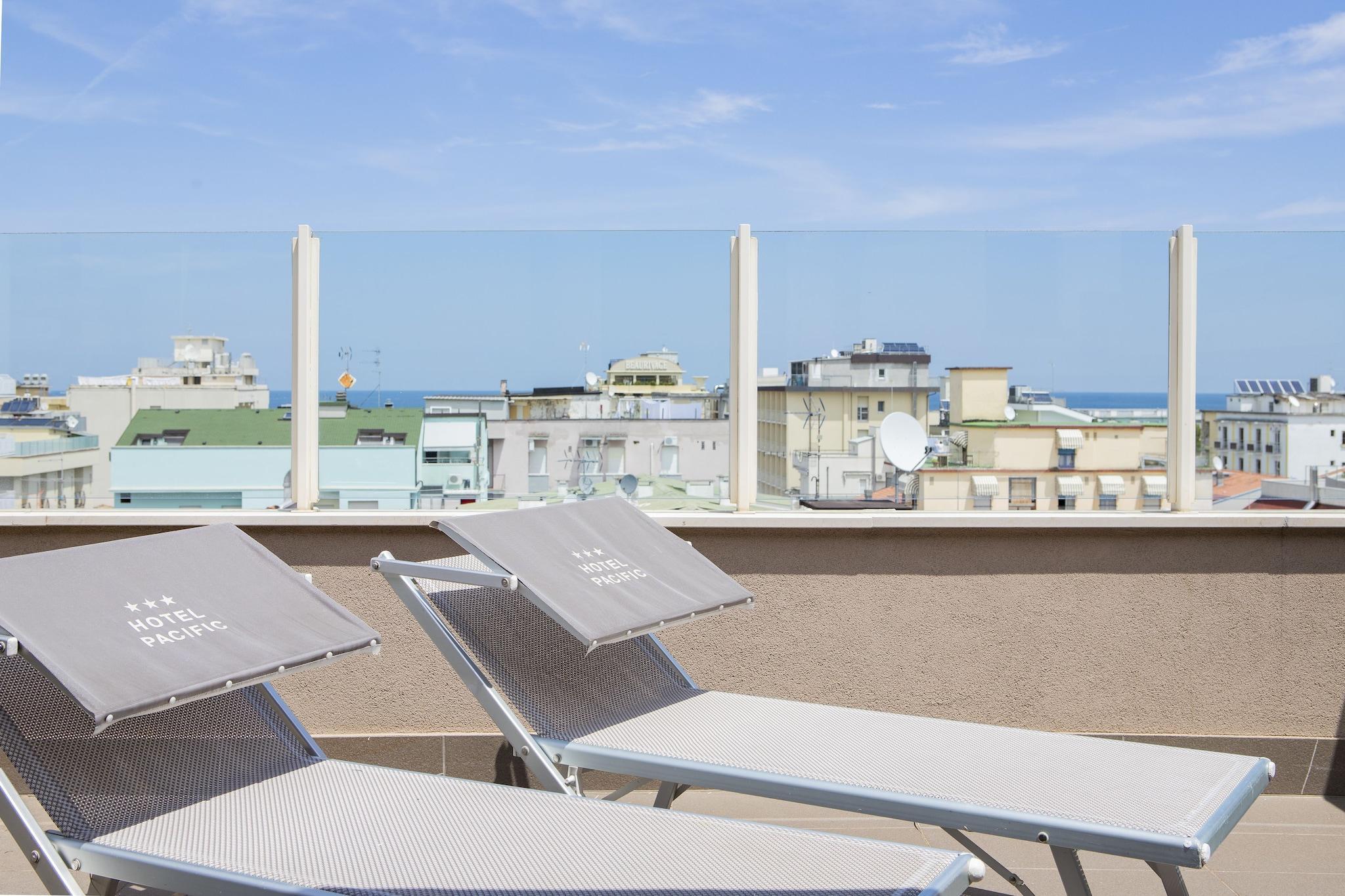 Vista Exterior Hotel Pacific