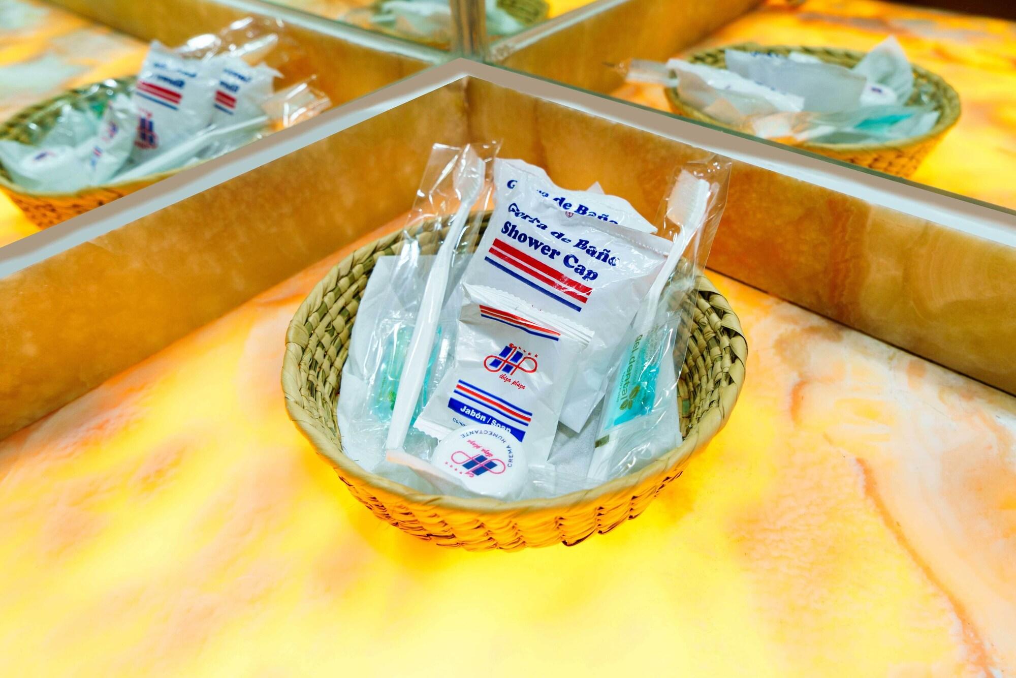 Equipamiento de Habitación Hotel Ibiza Plaza