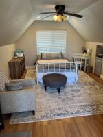 Alquiler Vacacional - Charming studio with WiFi, AC and a pool in fabulous Oakdale