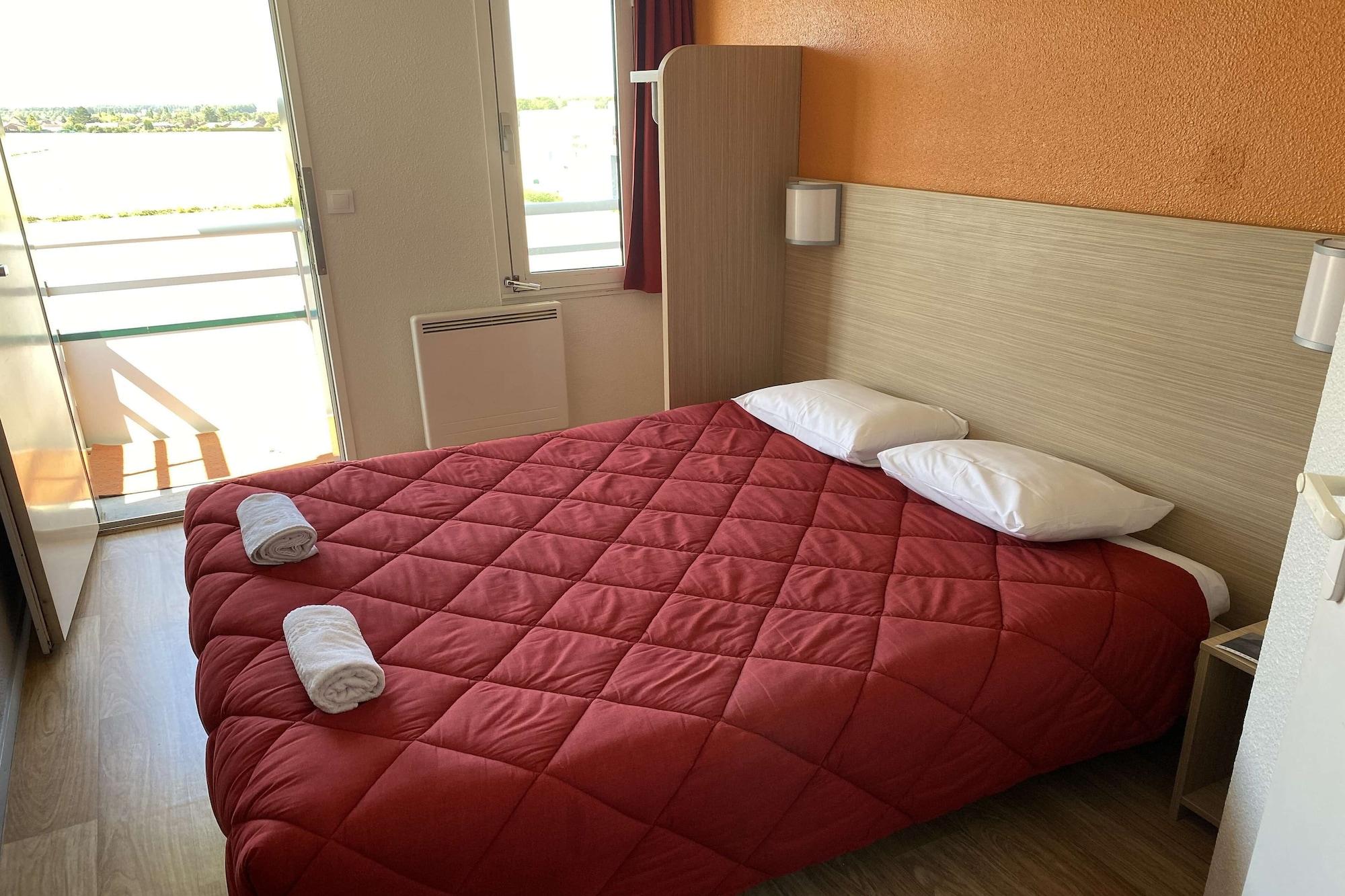 Varios Premiere Classe Cambrai - Proville