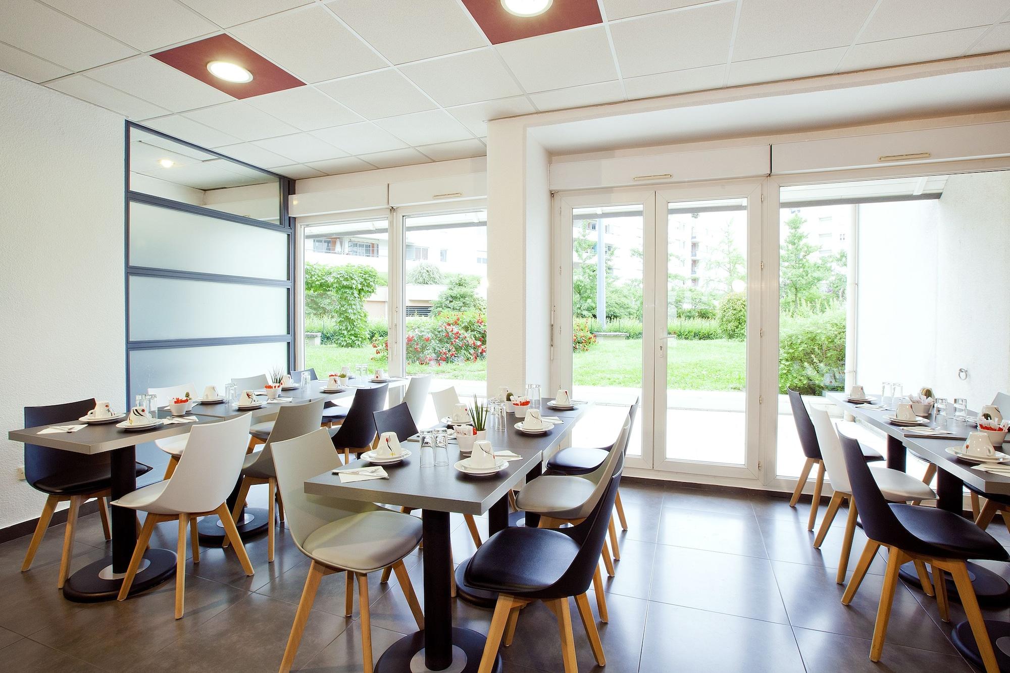 Salón de Baile Séjours & Affaires Grenoble Marie Curie