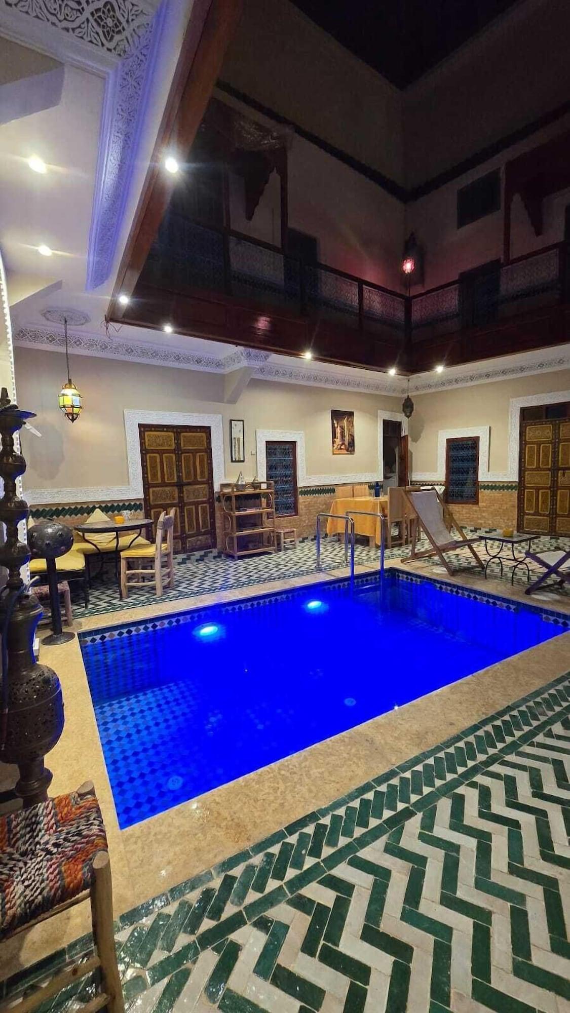 Vista Piscina Riad Zara