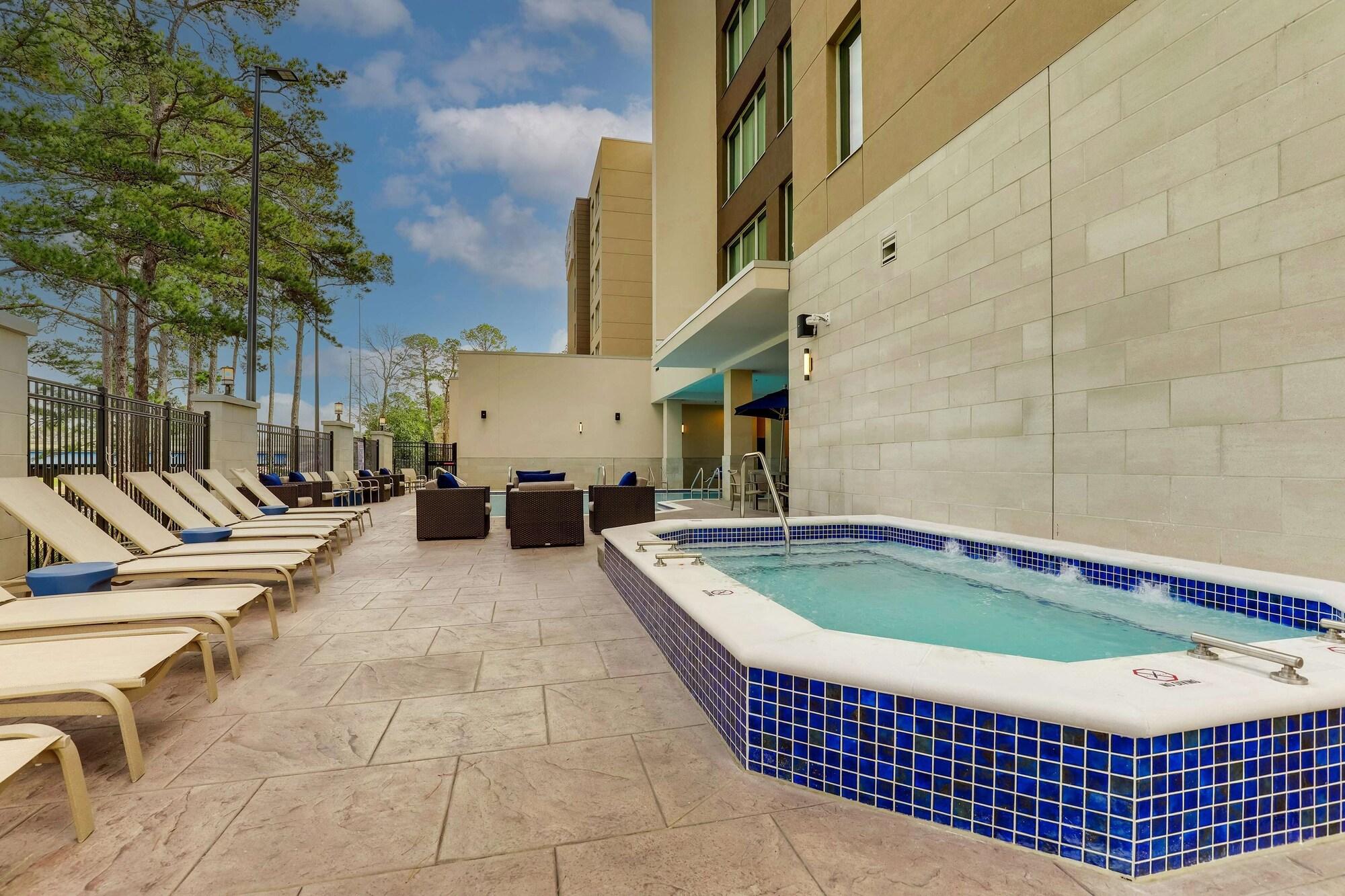 Vista Piscina Drury Plaza Hotel Tallahassee