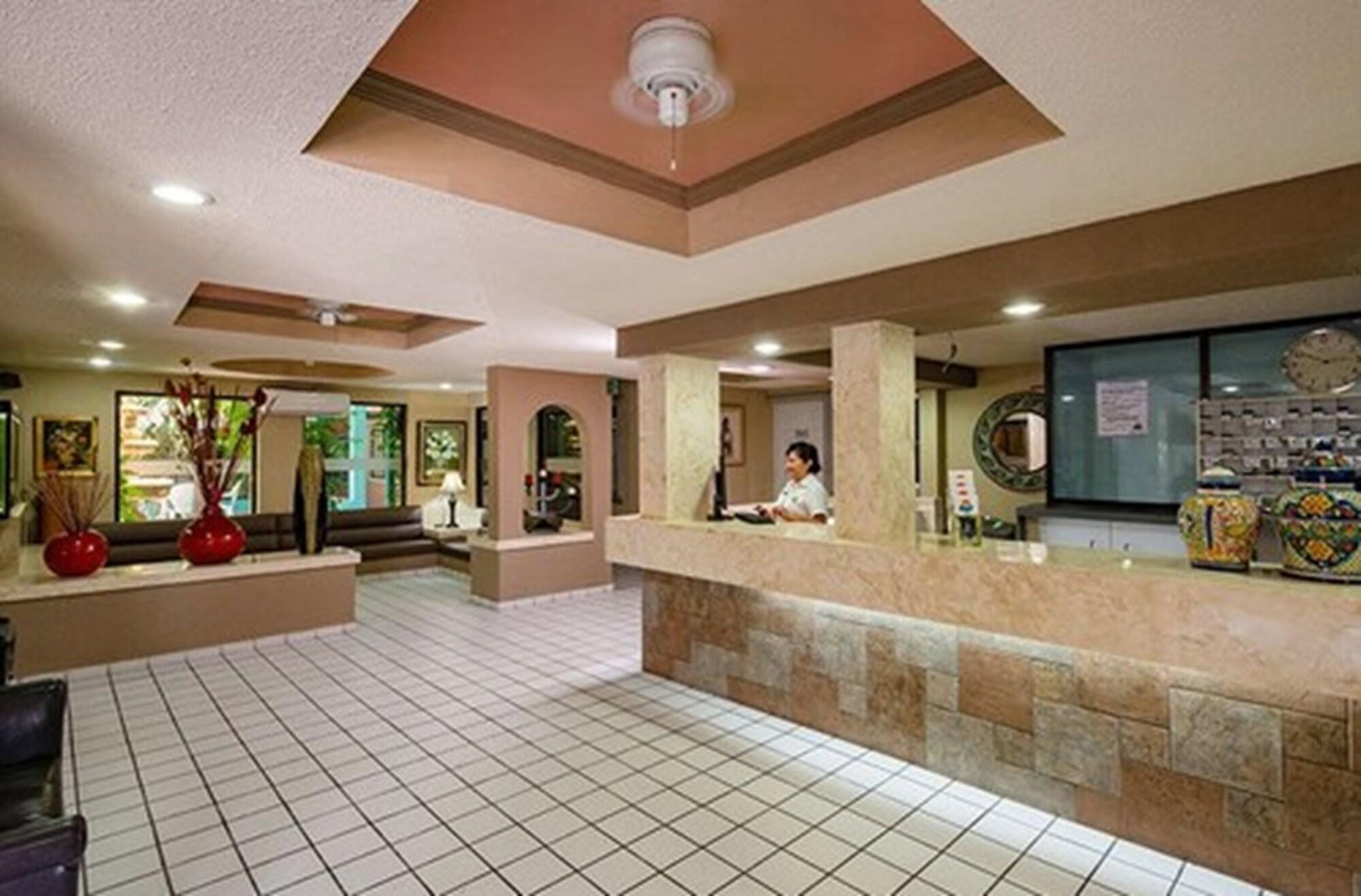 Vista Lobby Hotel Acuario Ciudad del Carmen