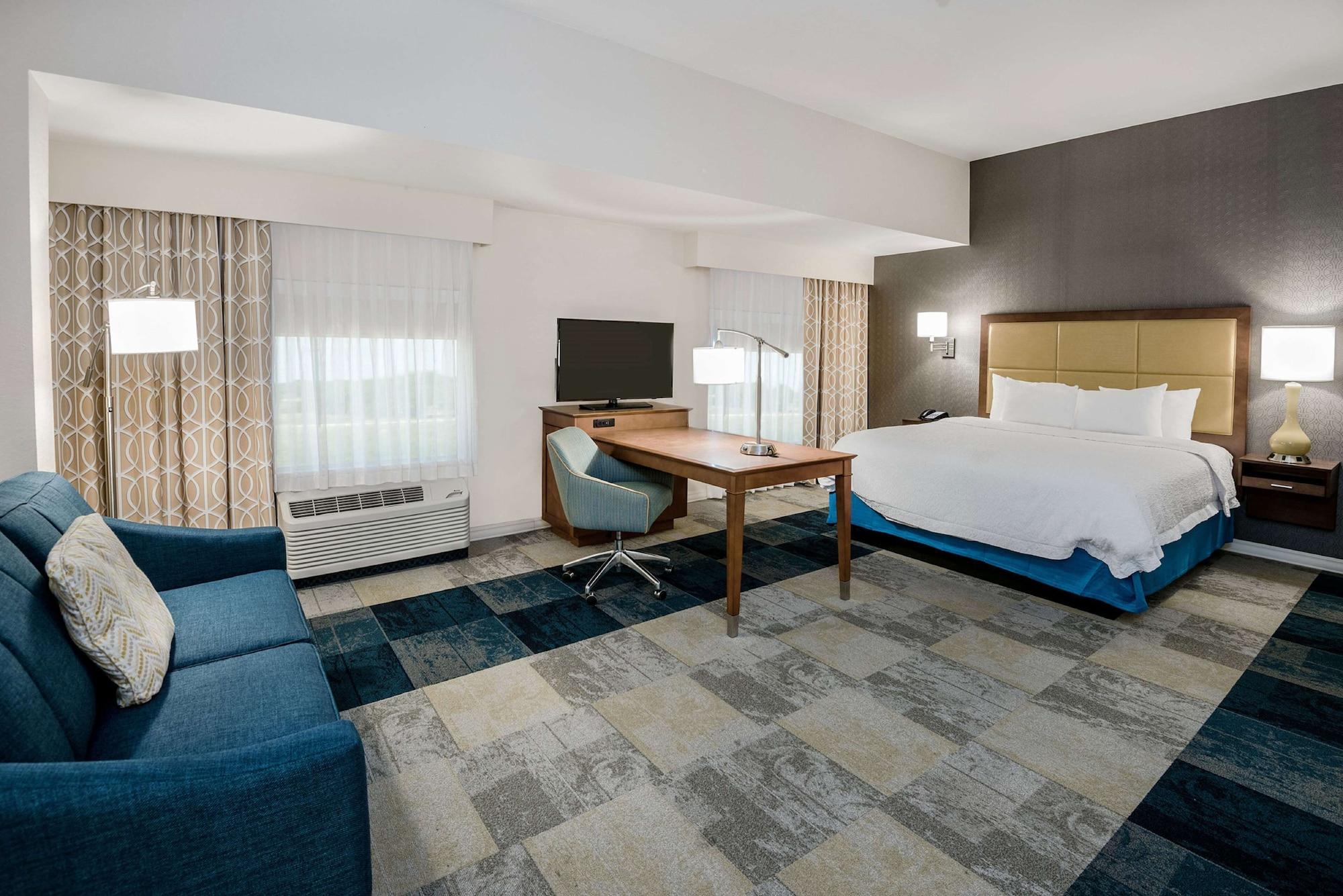 Habitación Hampton Inn & Suites San Antonio Brooks City Base