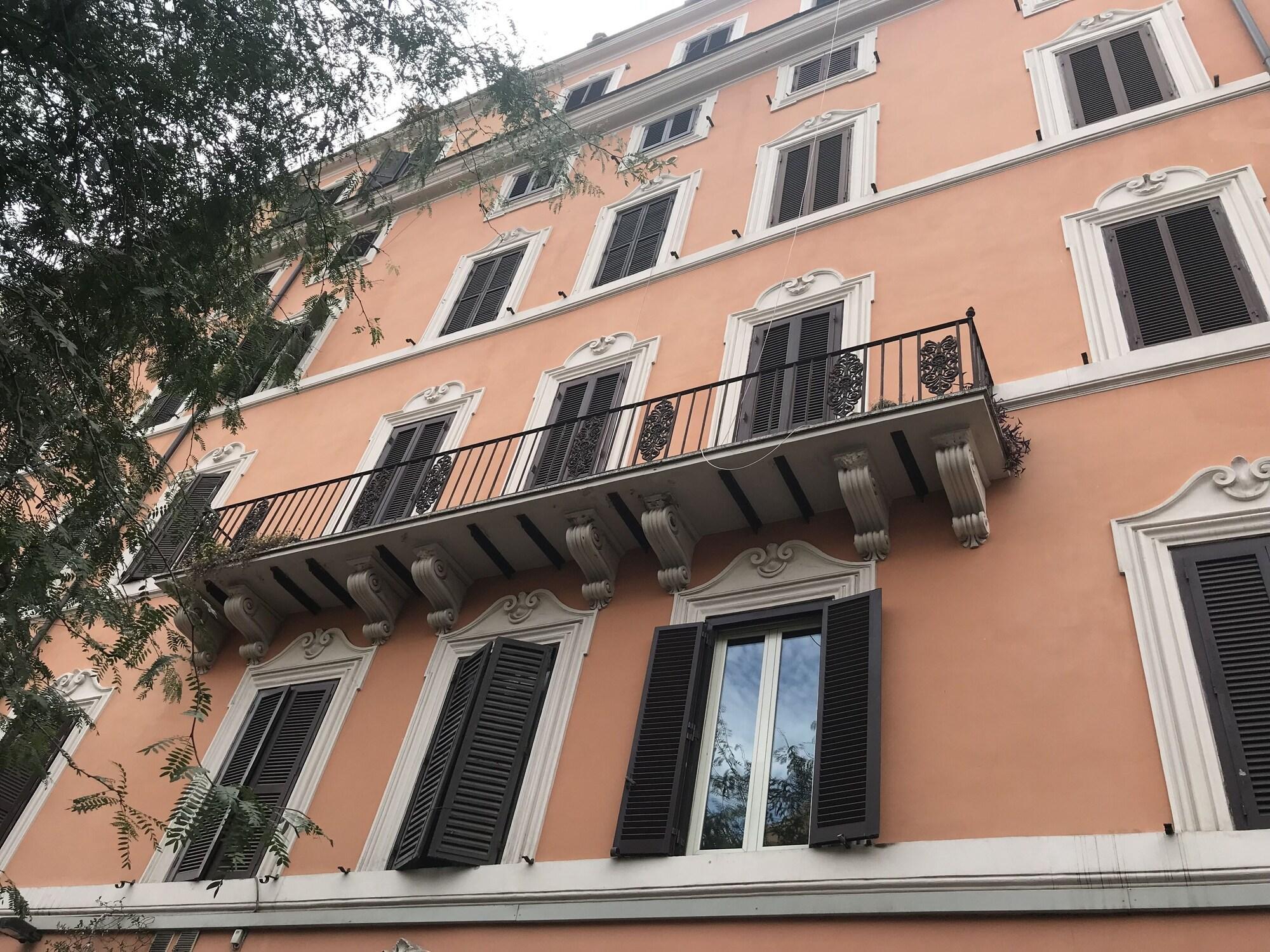 Vista Exterior Residenza Mecenate