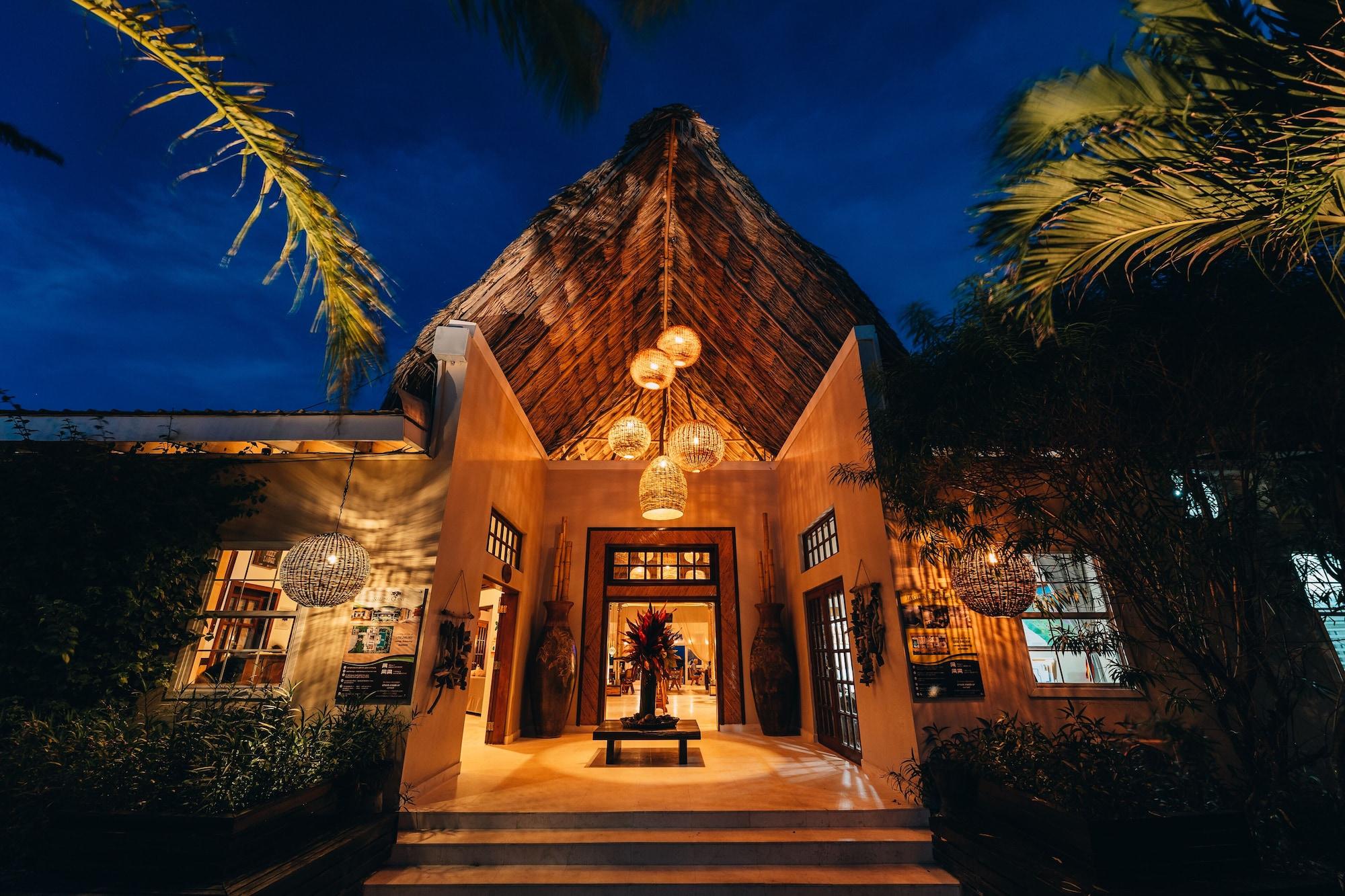 Vista Lobby The Lodge at Jaguar Reef