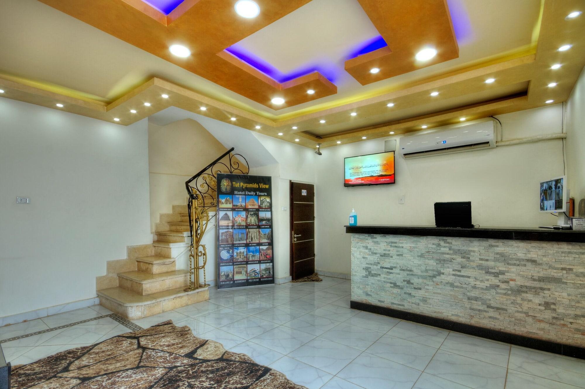 Vista Lobby Anubis Kingdom Pyramids View