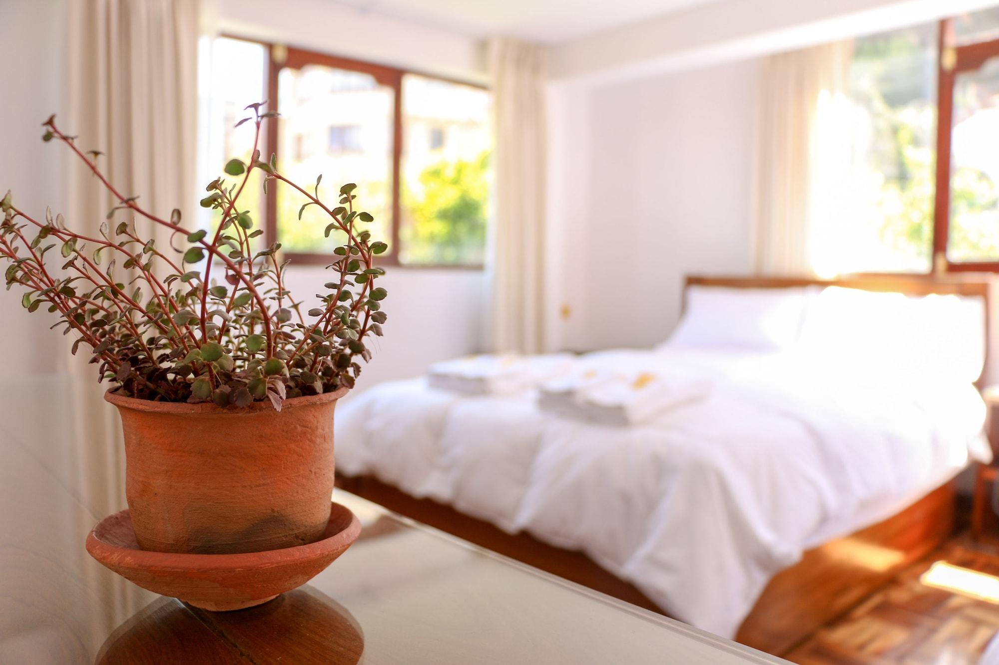 Varios Qhini Hotel Boutique