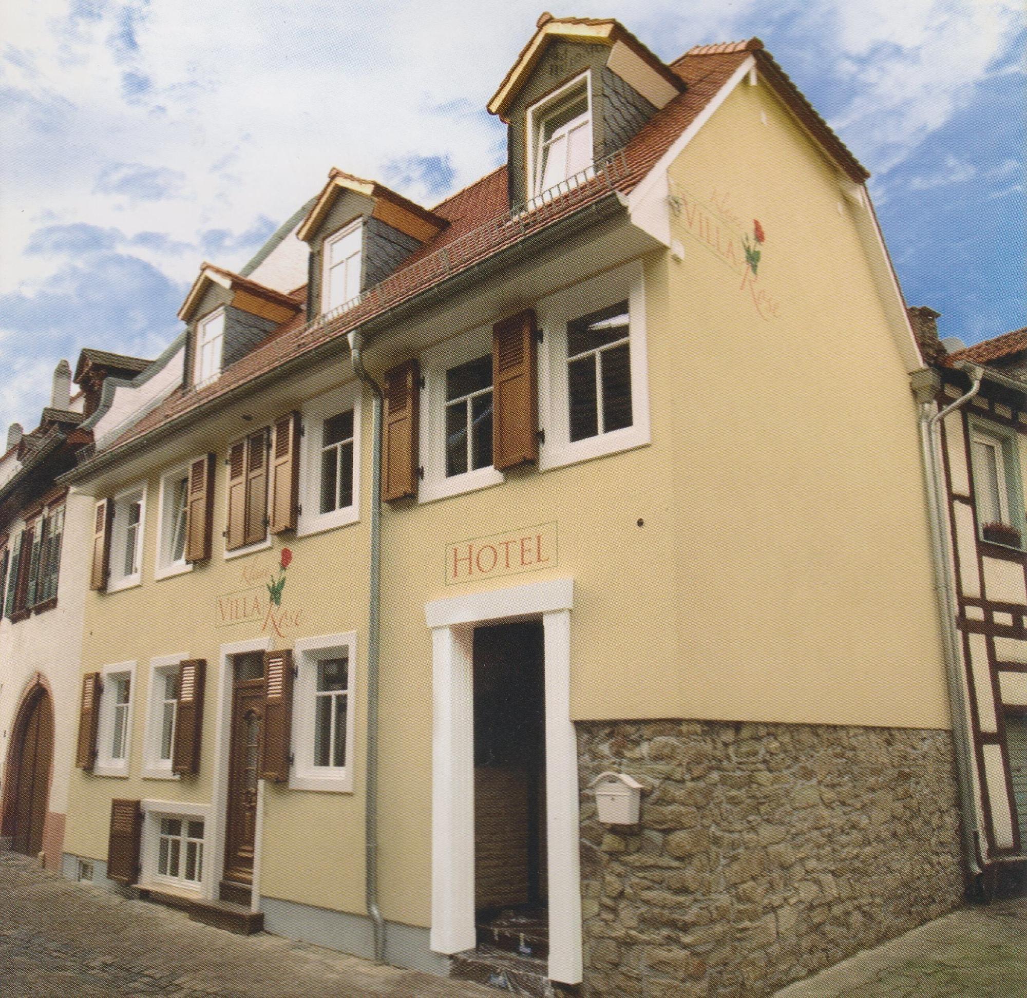 Vista Exterior Kleine Villa Rose