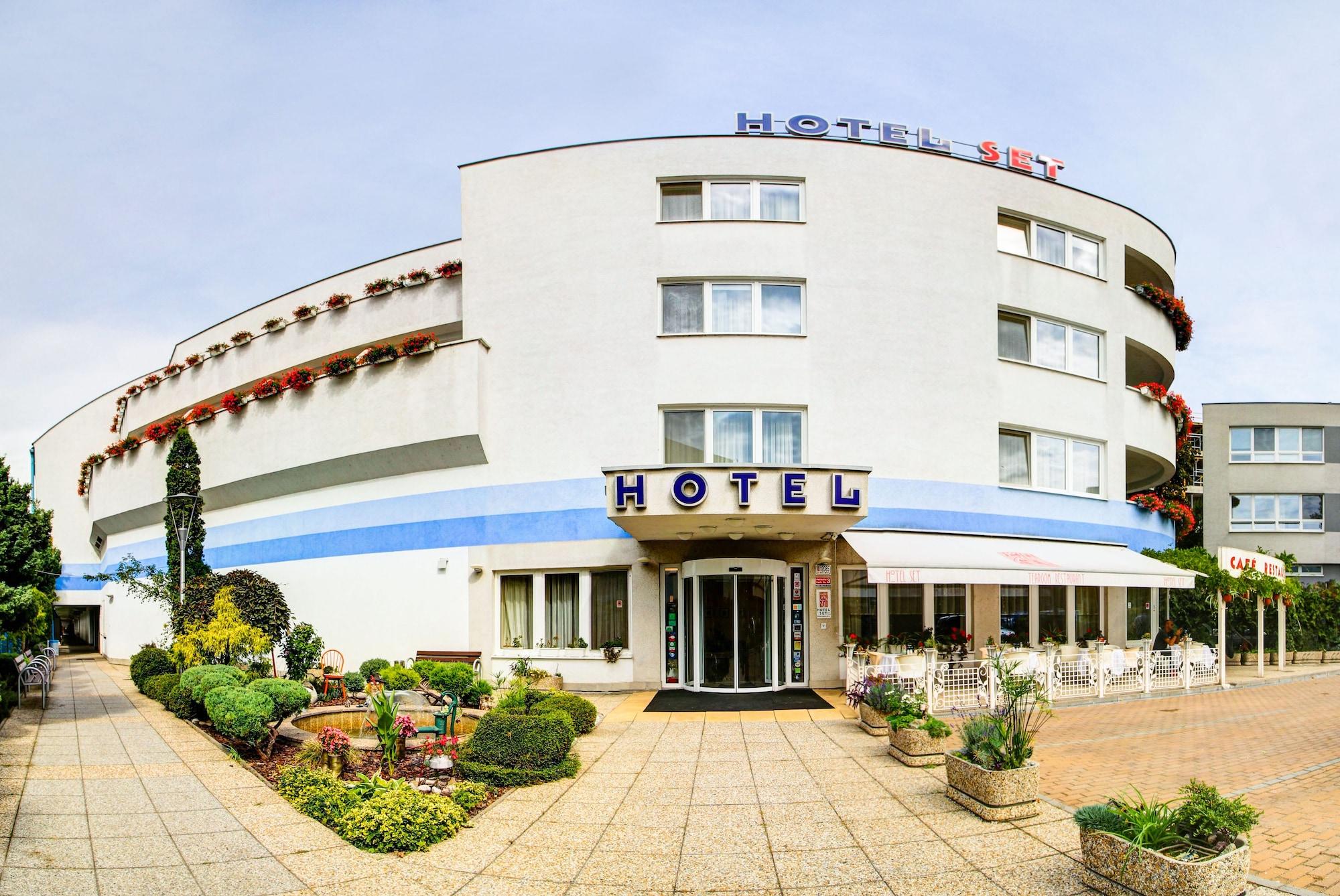 Vista Exterior Hotel SET